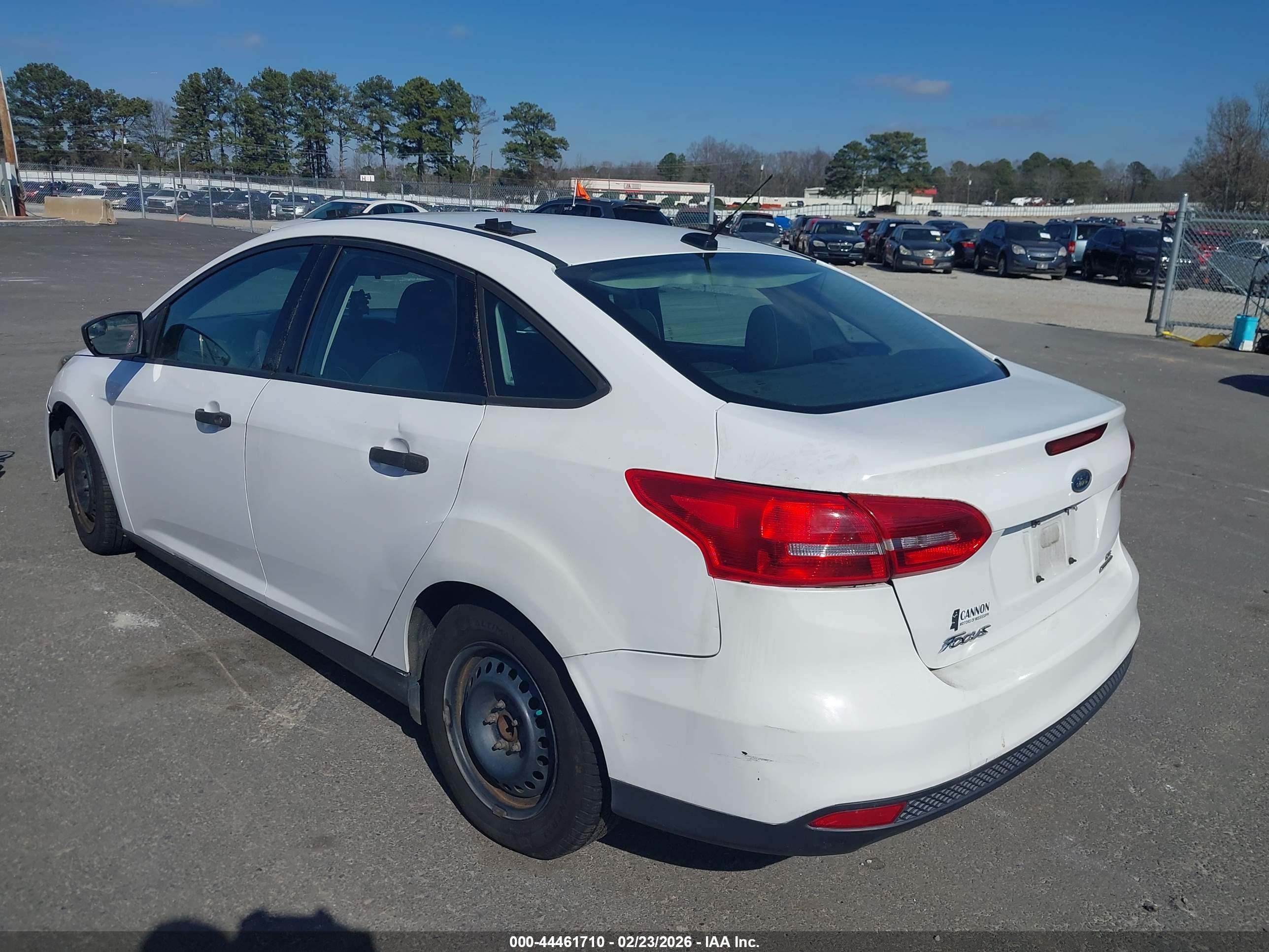 FORD FOCUS image 3