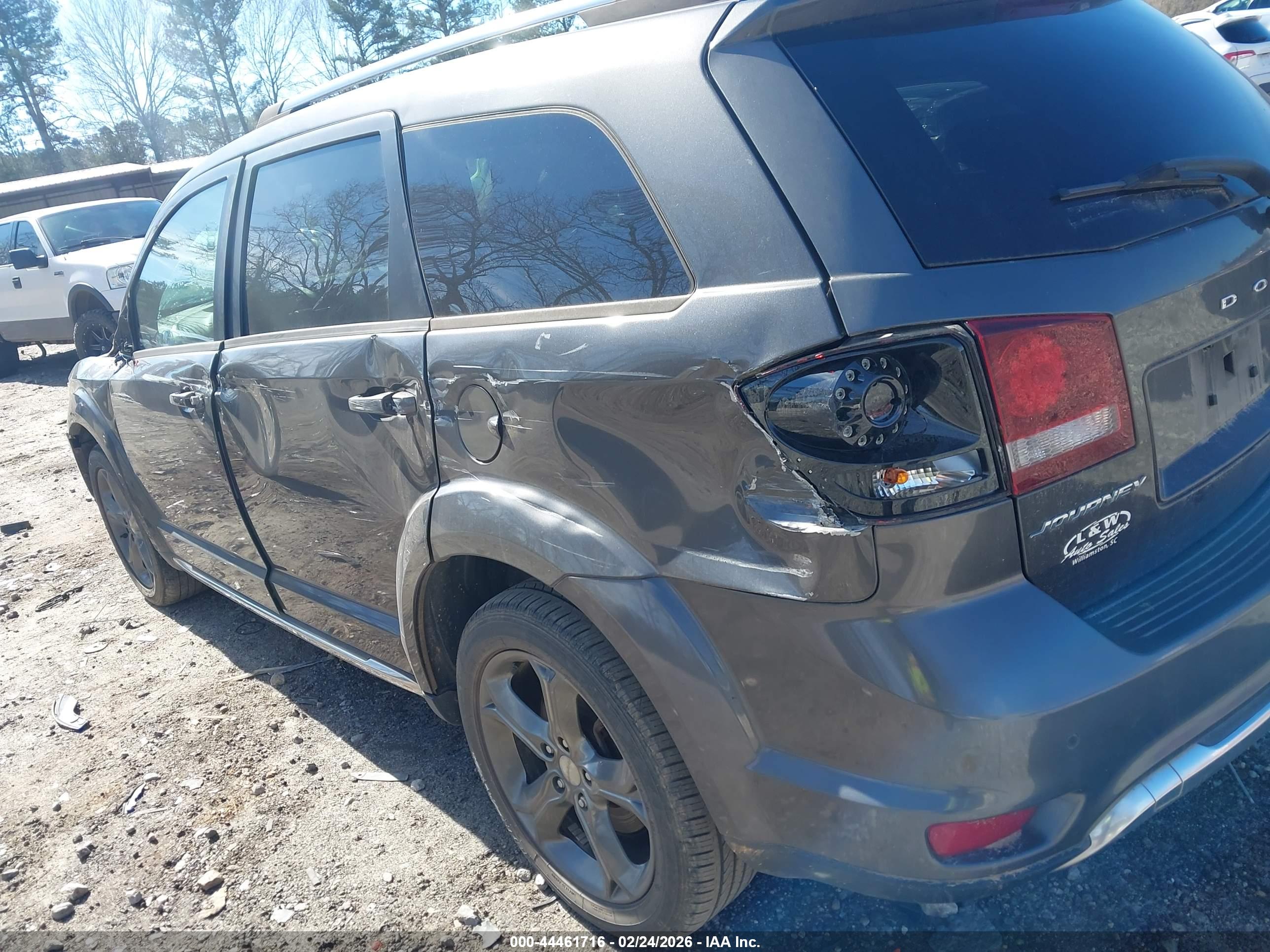 DODGE JOURNEY image 6