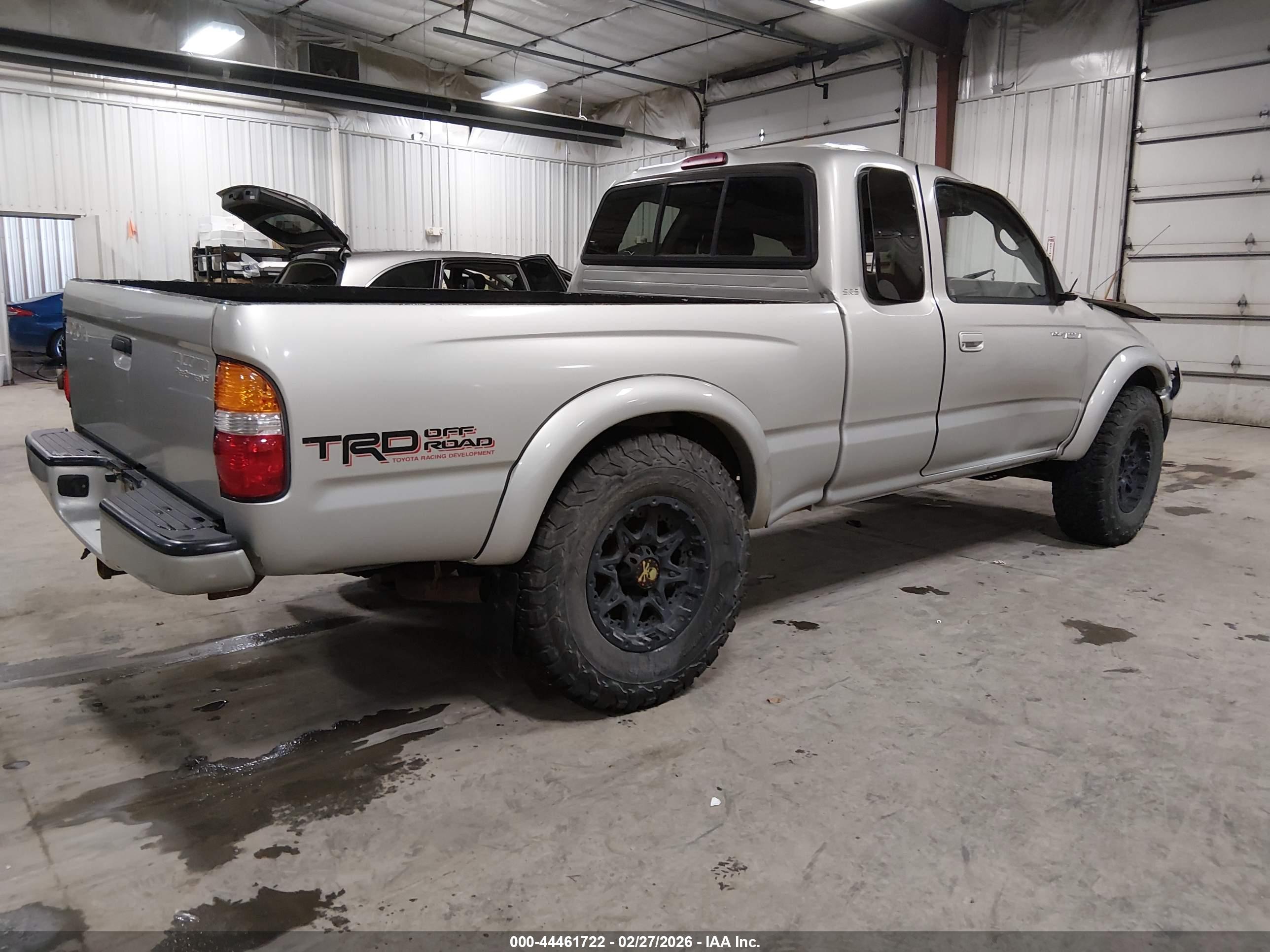 TOYOTA TACOMA image 4