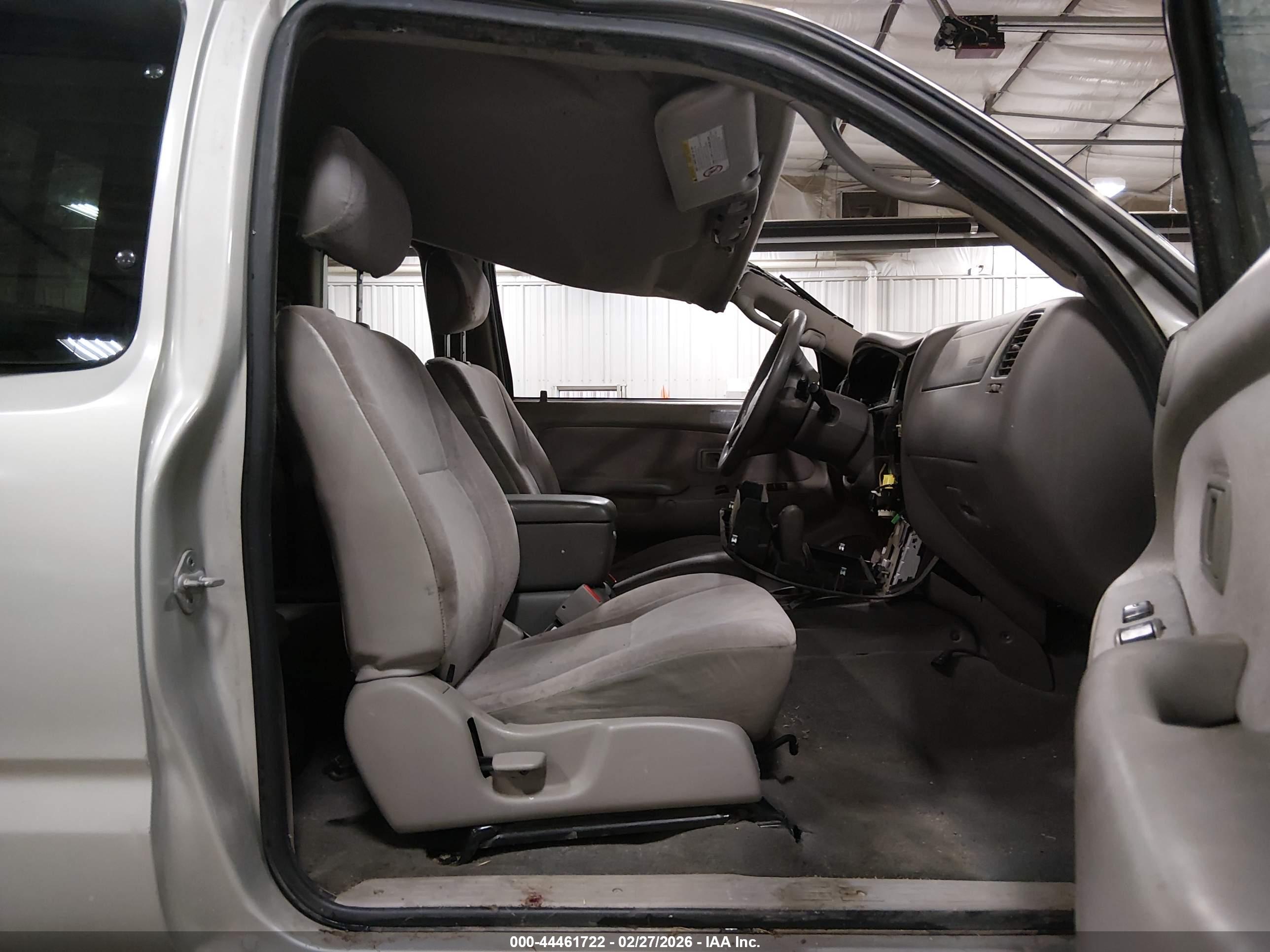 TOYOTA TACOMA image 5