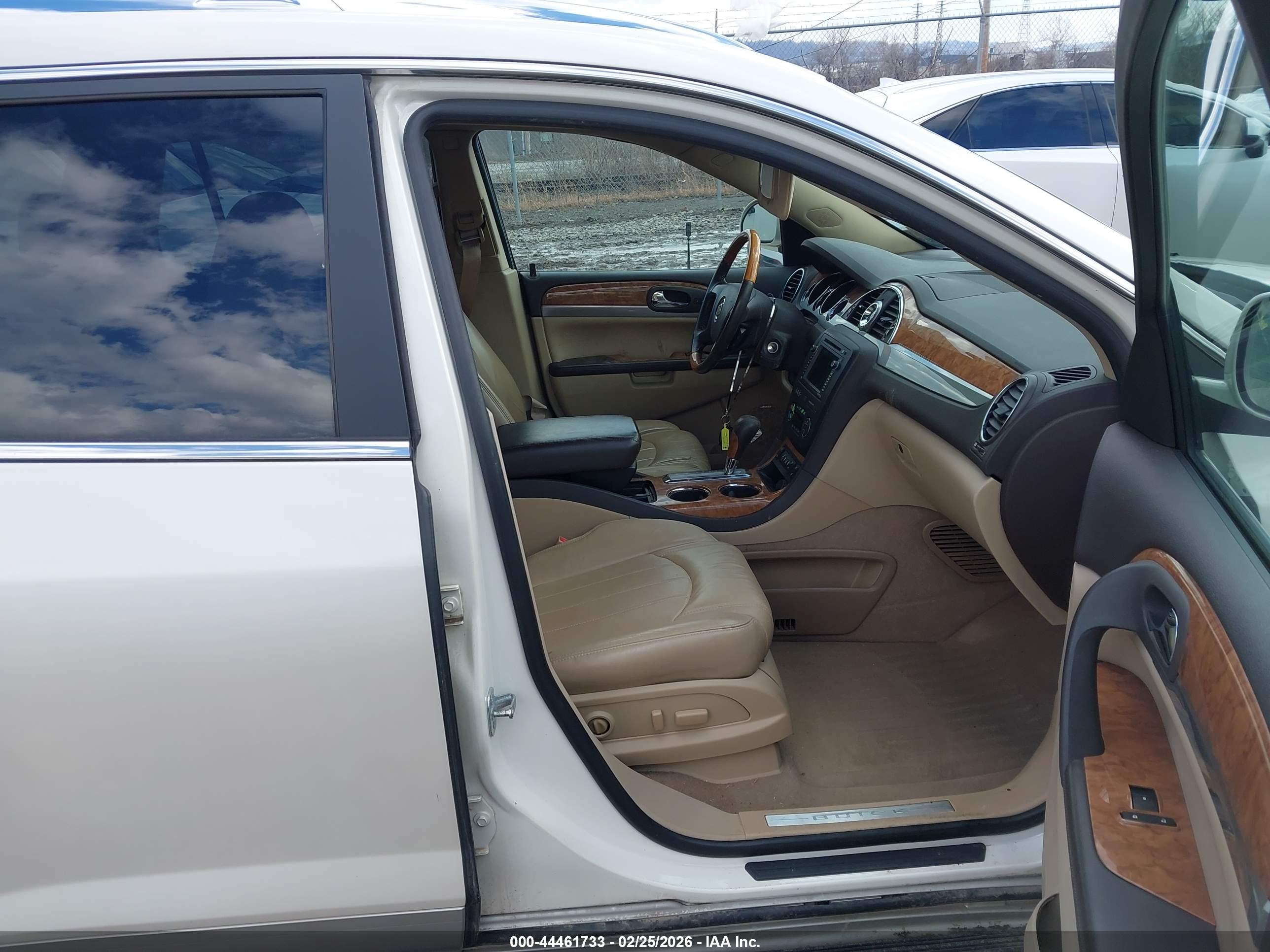 BUICK ENCLAVE image 5