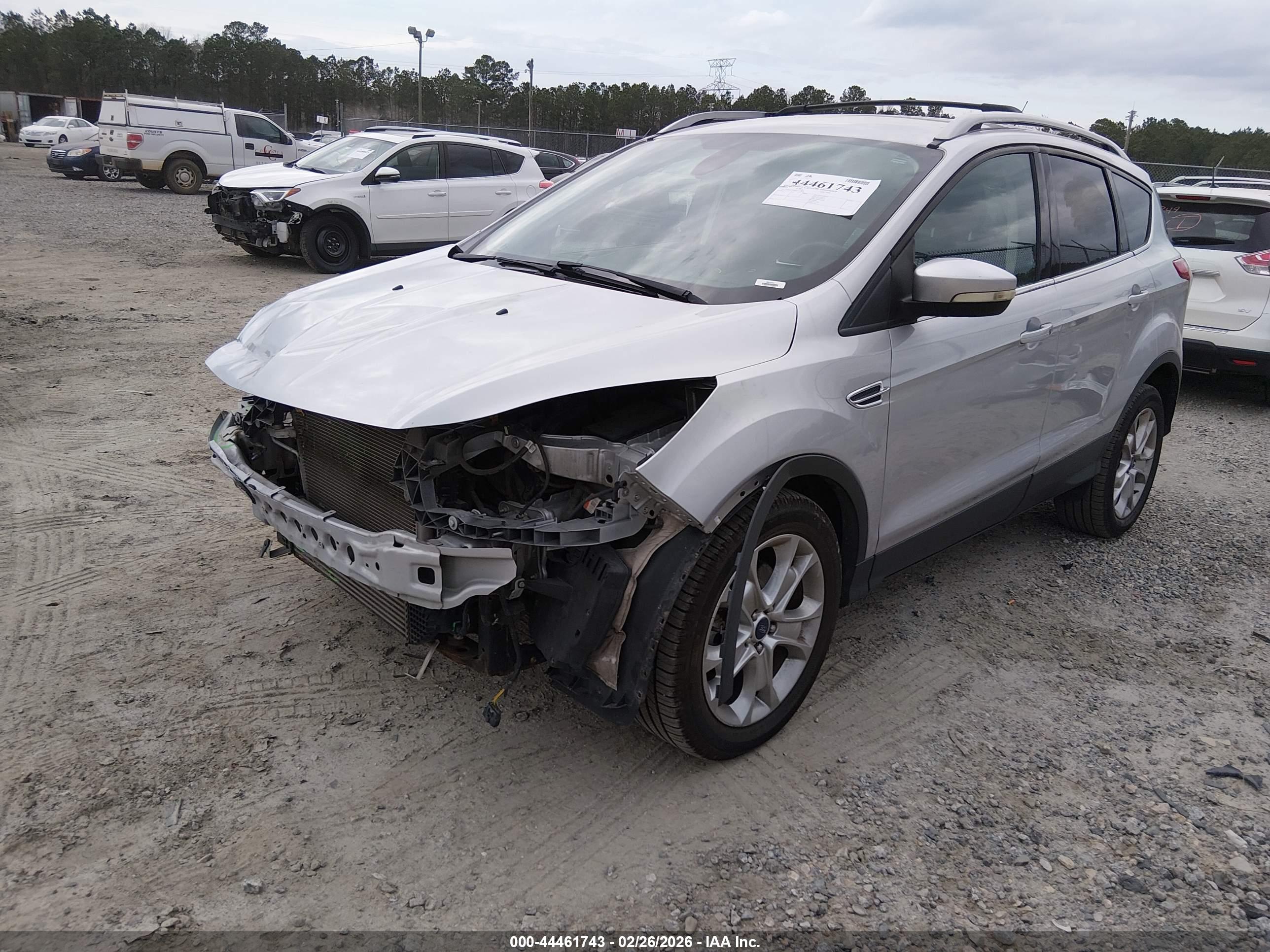 FORD ESCAPE image 2