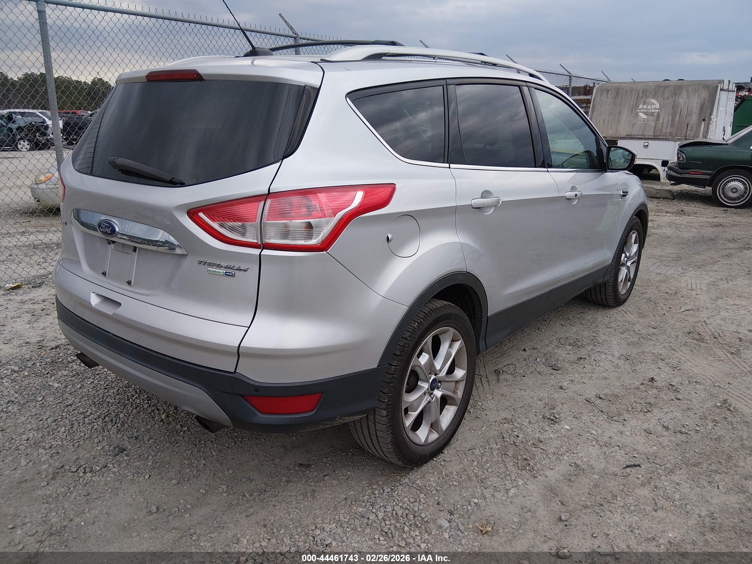FORD ESCAPE image 4