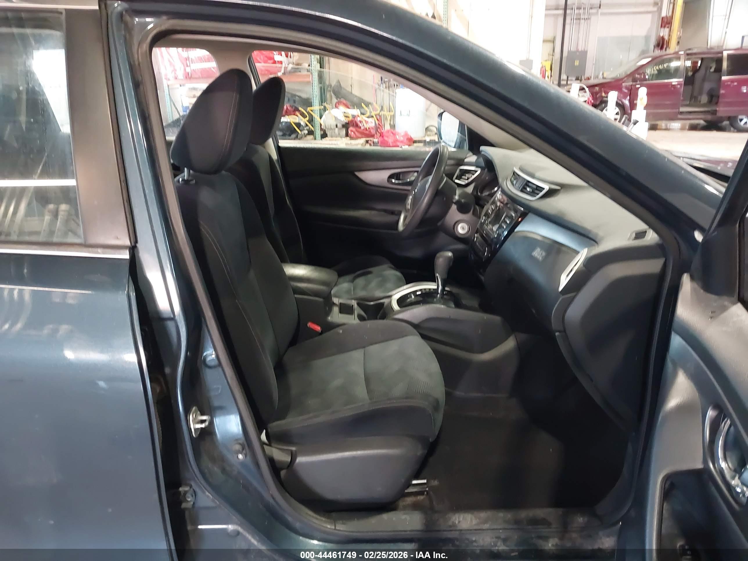 NISSAN ROGUE image 5
