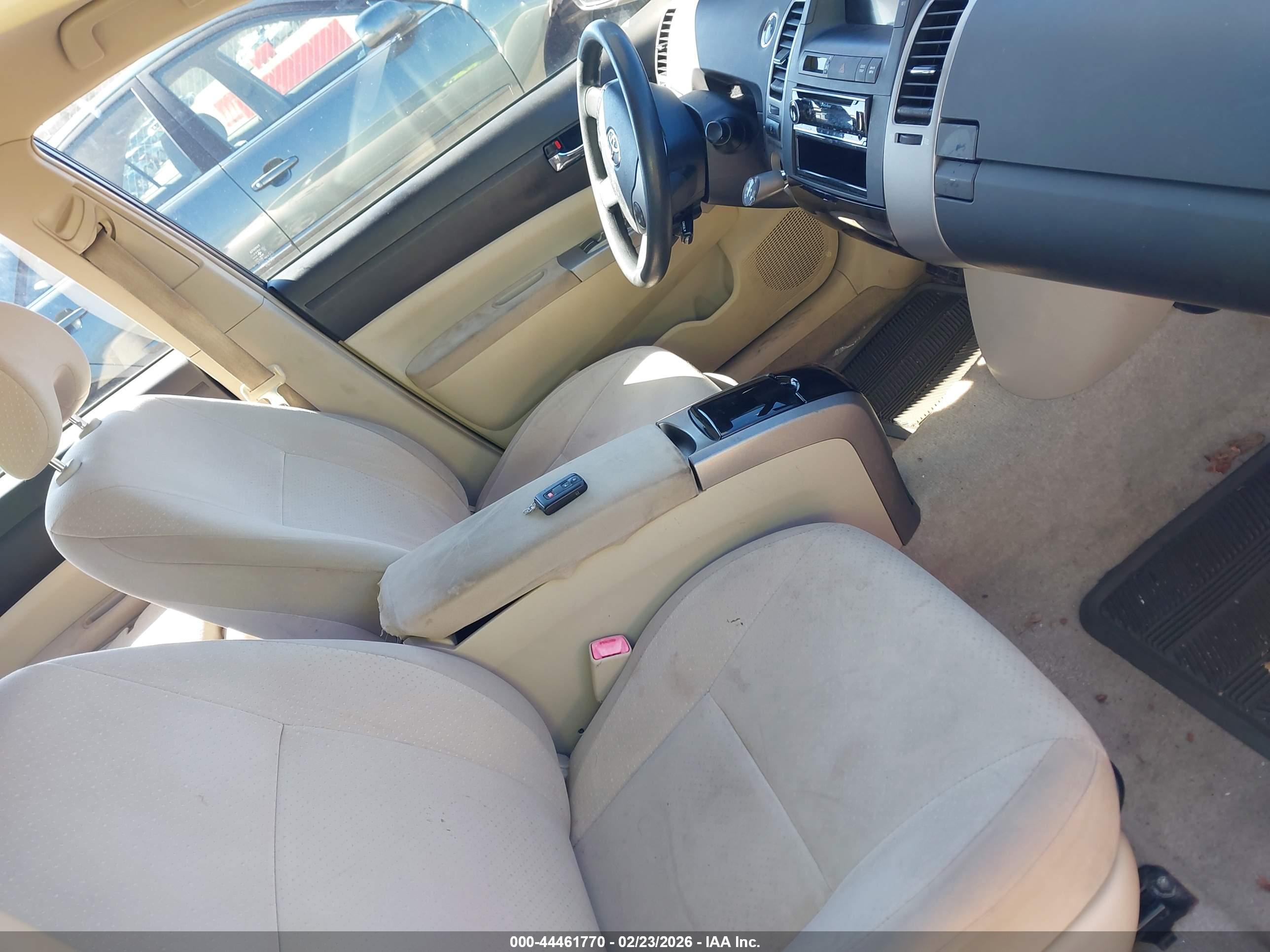 TOYOTA PRIUS image 5