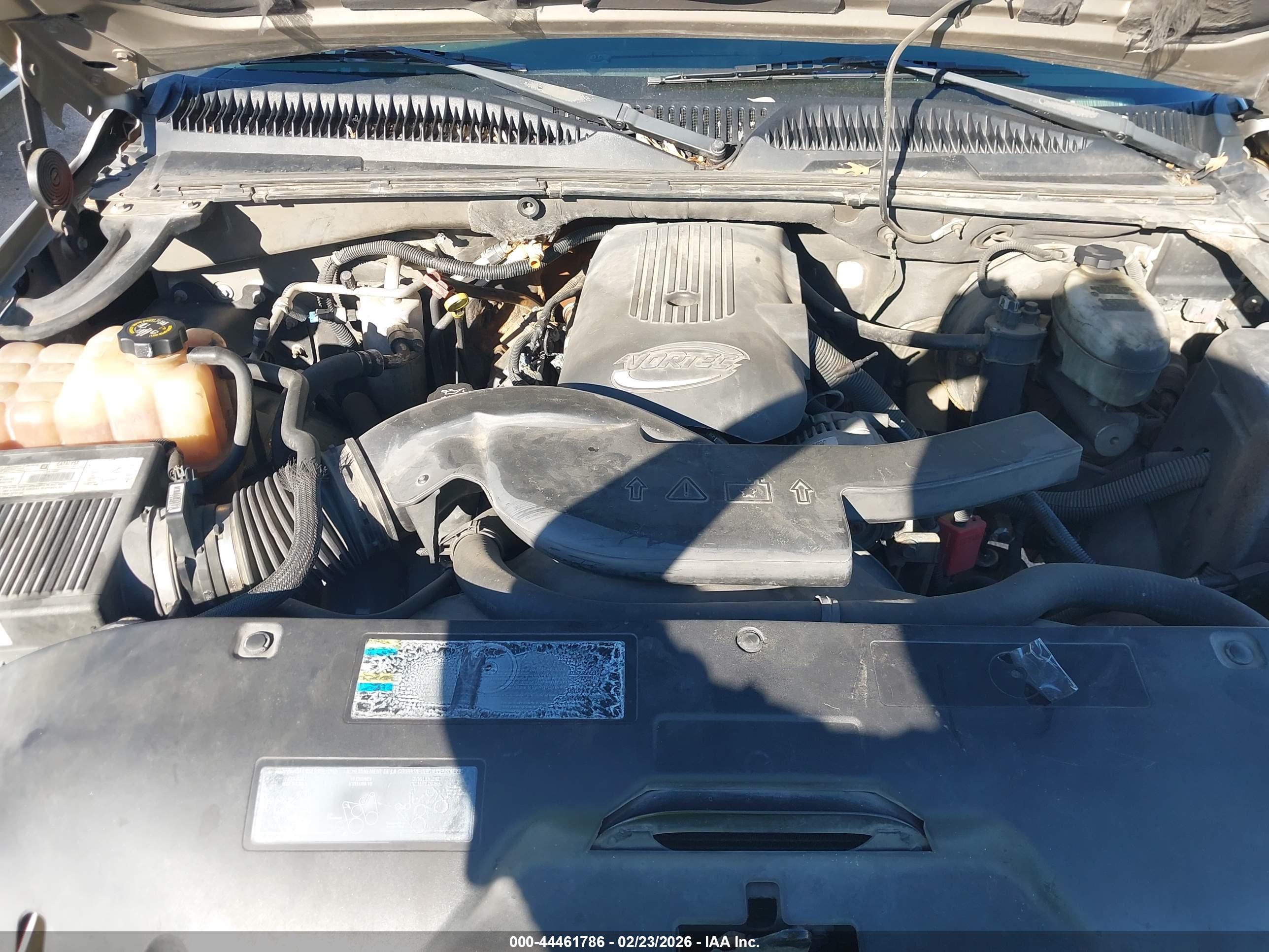 CHEVROLET TAHOE image 10