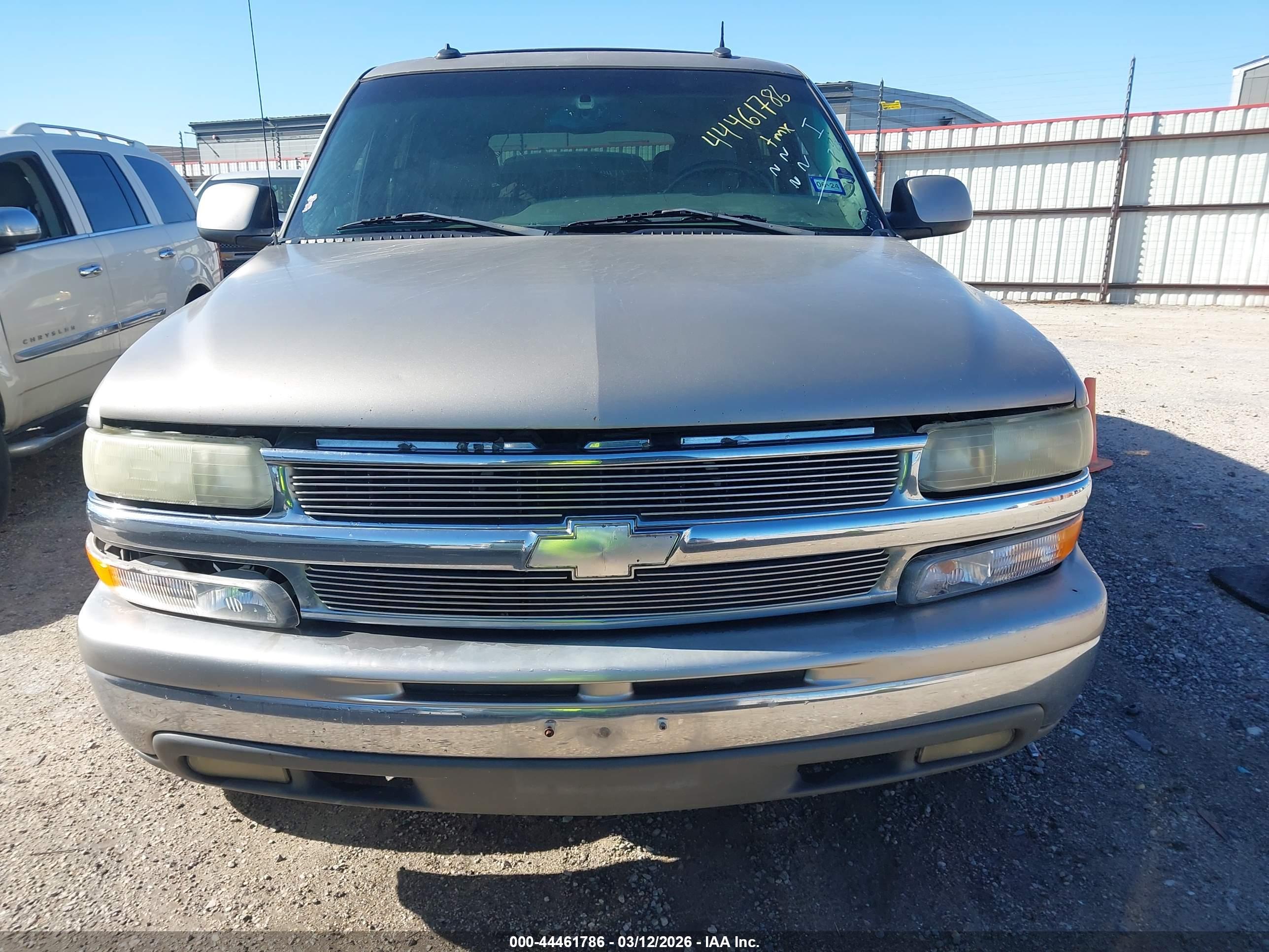 CHEVROLET TAHOE image 6