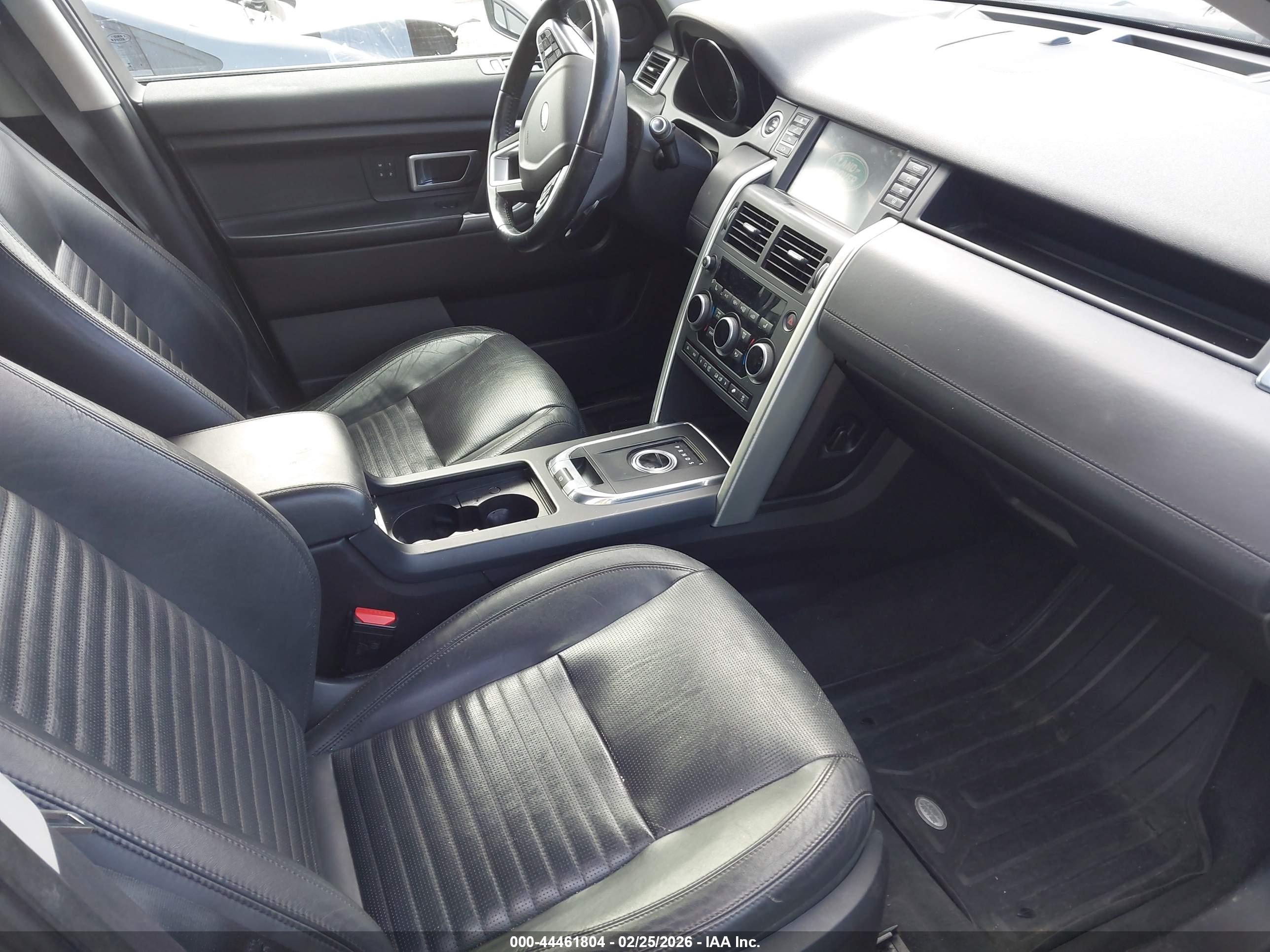LAND ROVER image 5