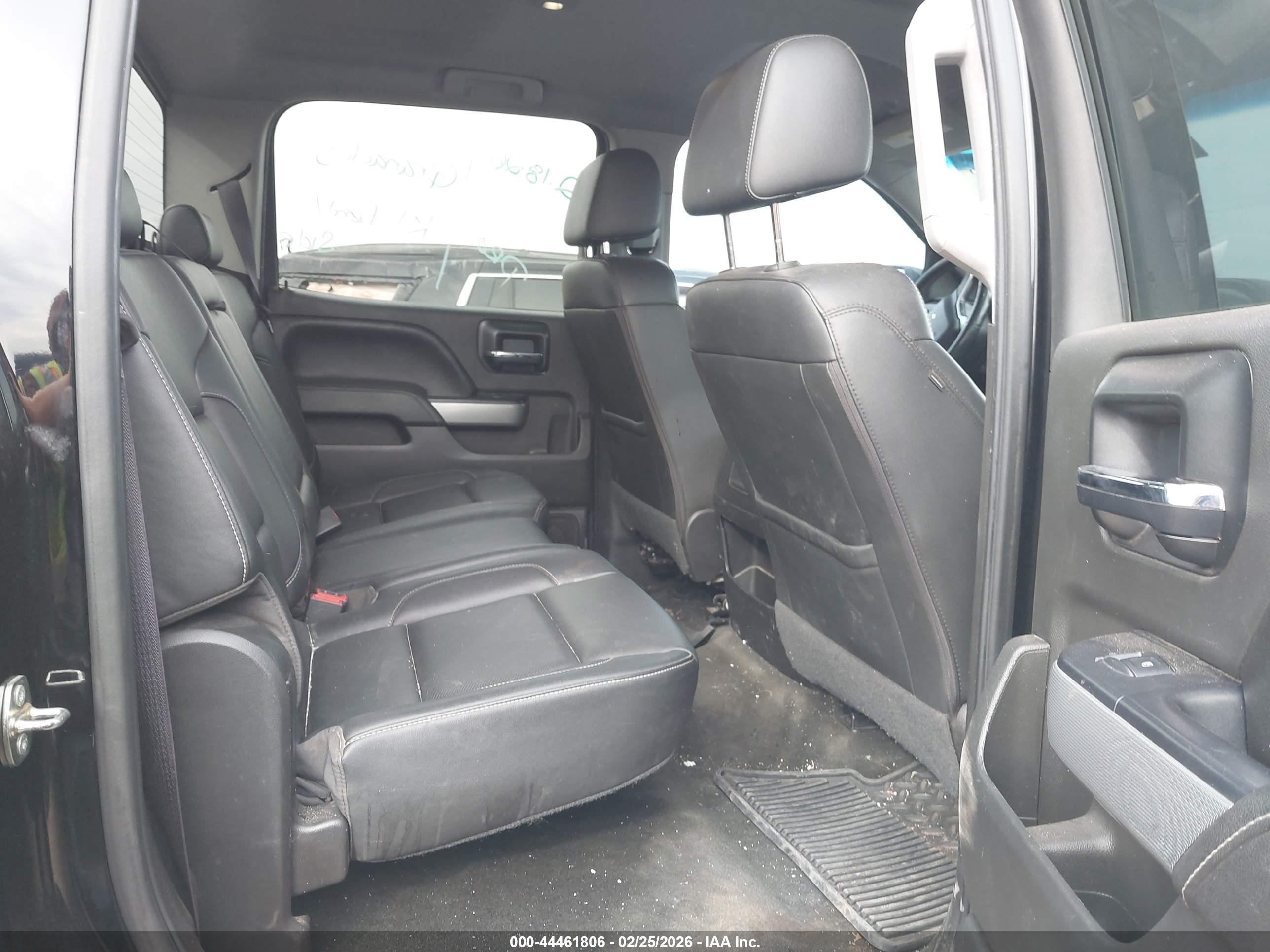 CHEVROLET SILVERADO image 8