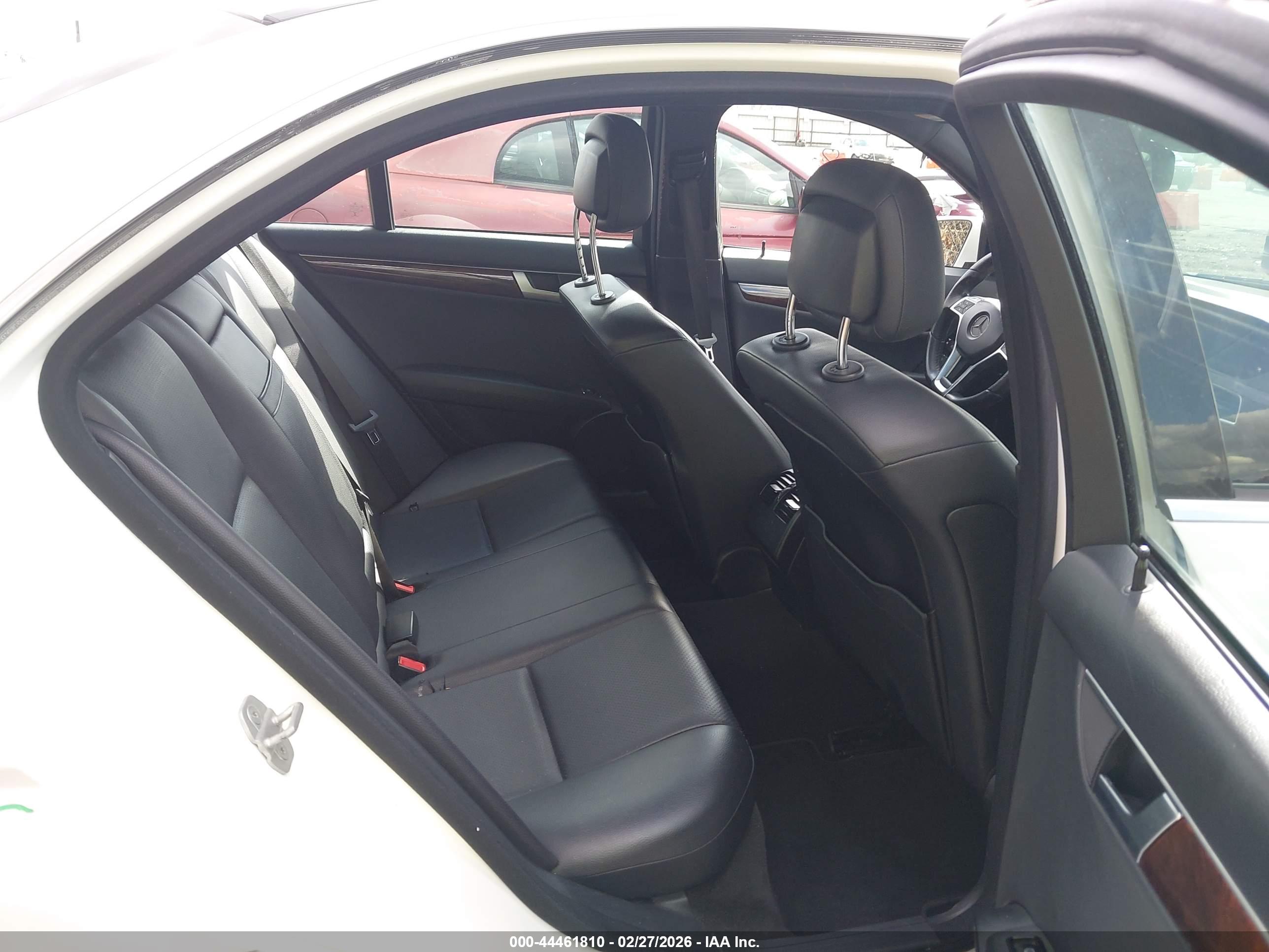 MERCEDES-BENZ C image 8