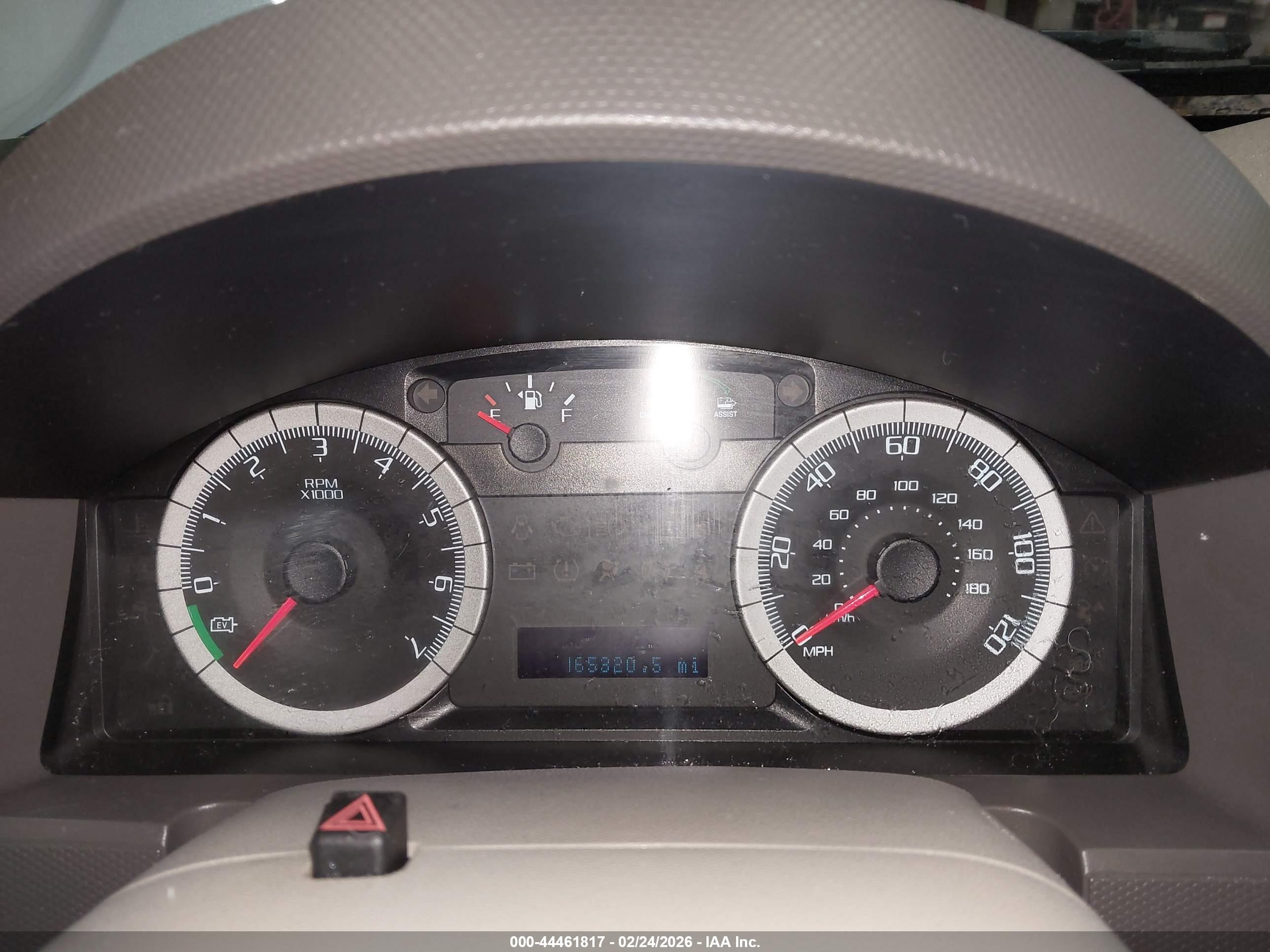 FORD ESCAPE image 7