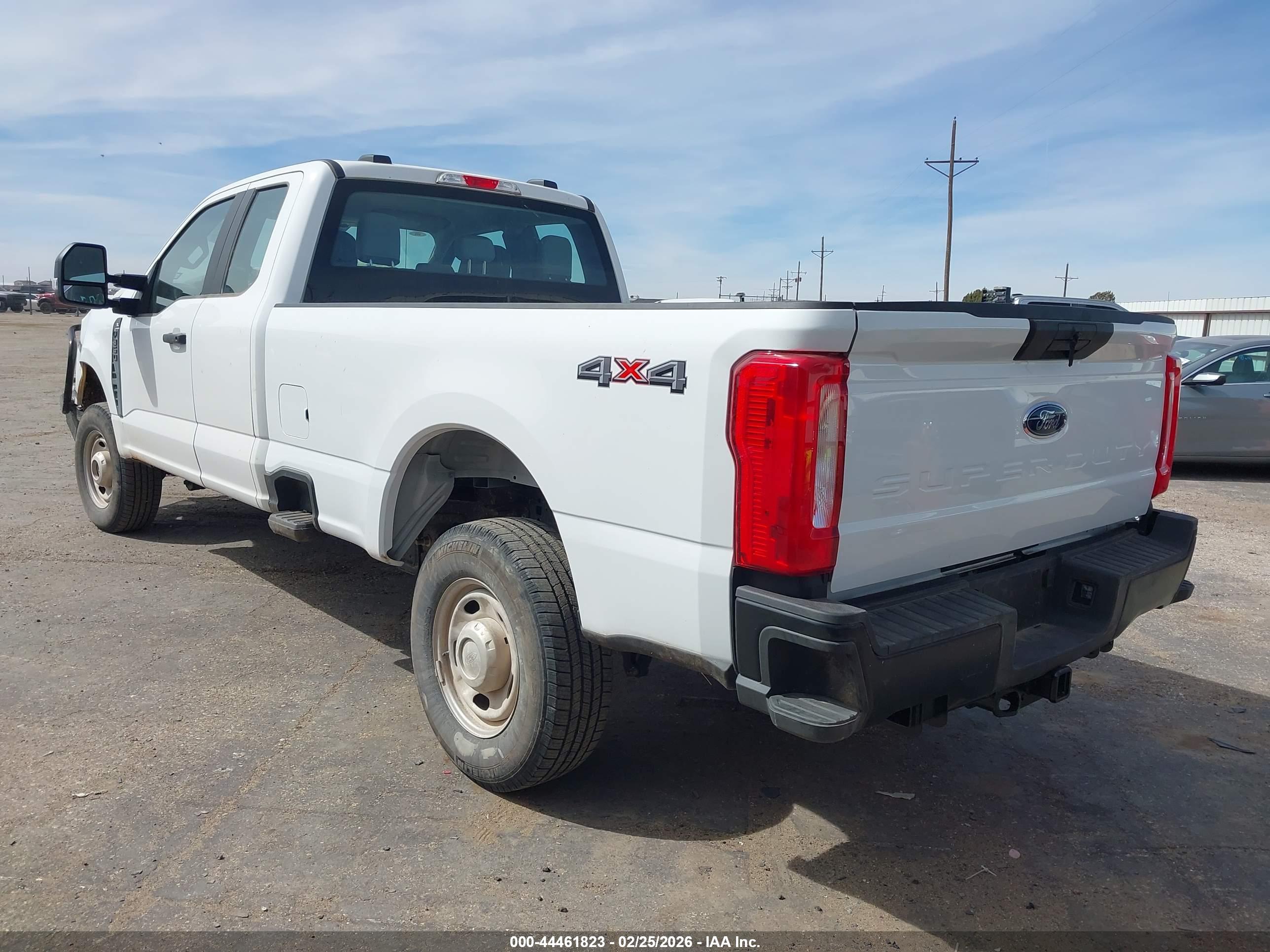 FORD F-350 image 3