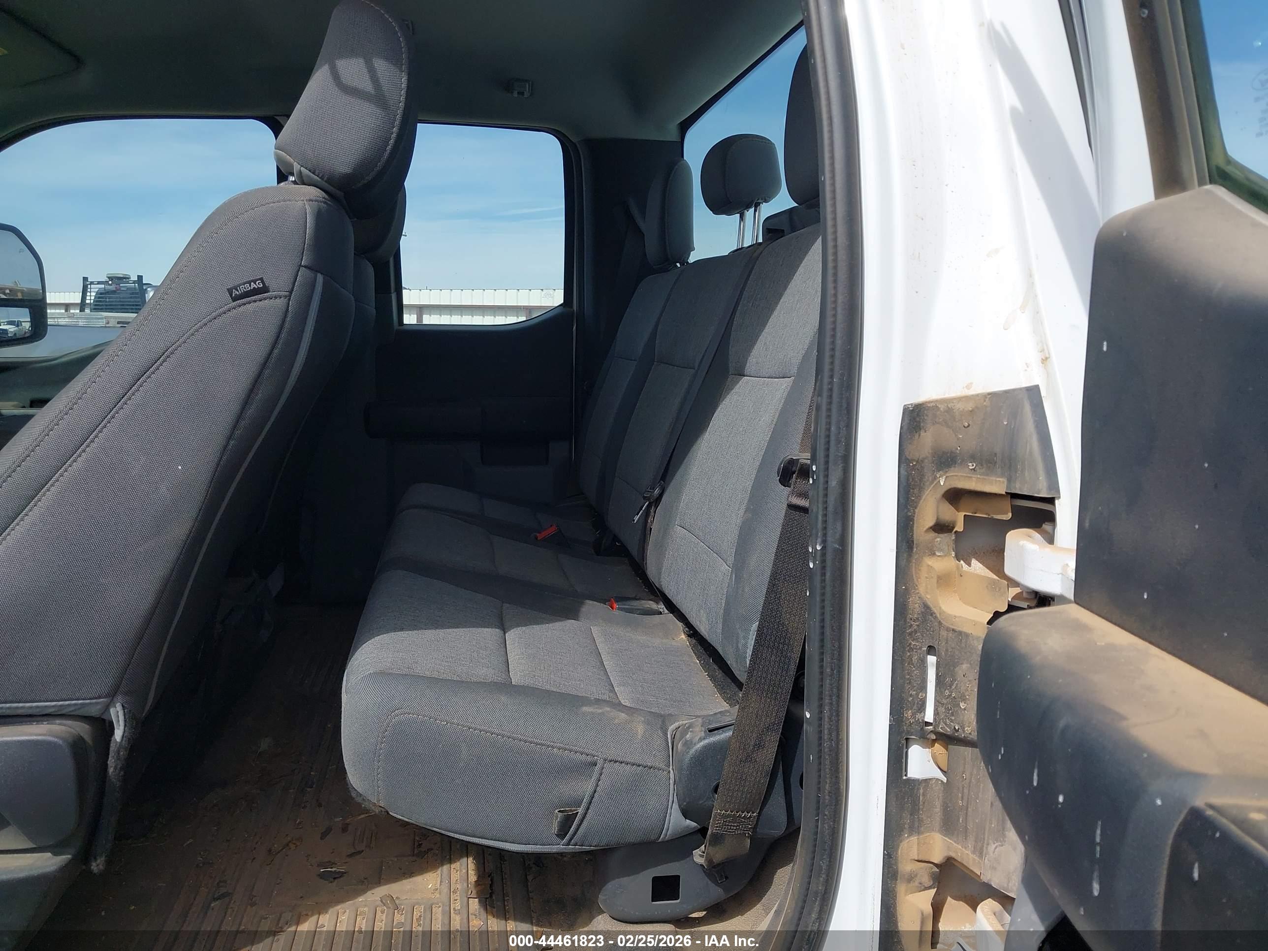 FORD F-350 image 8