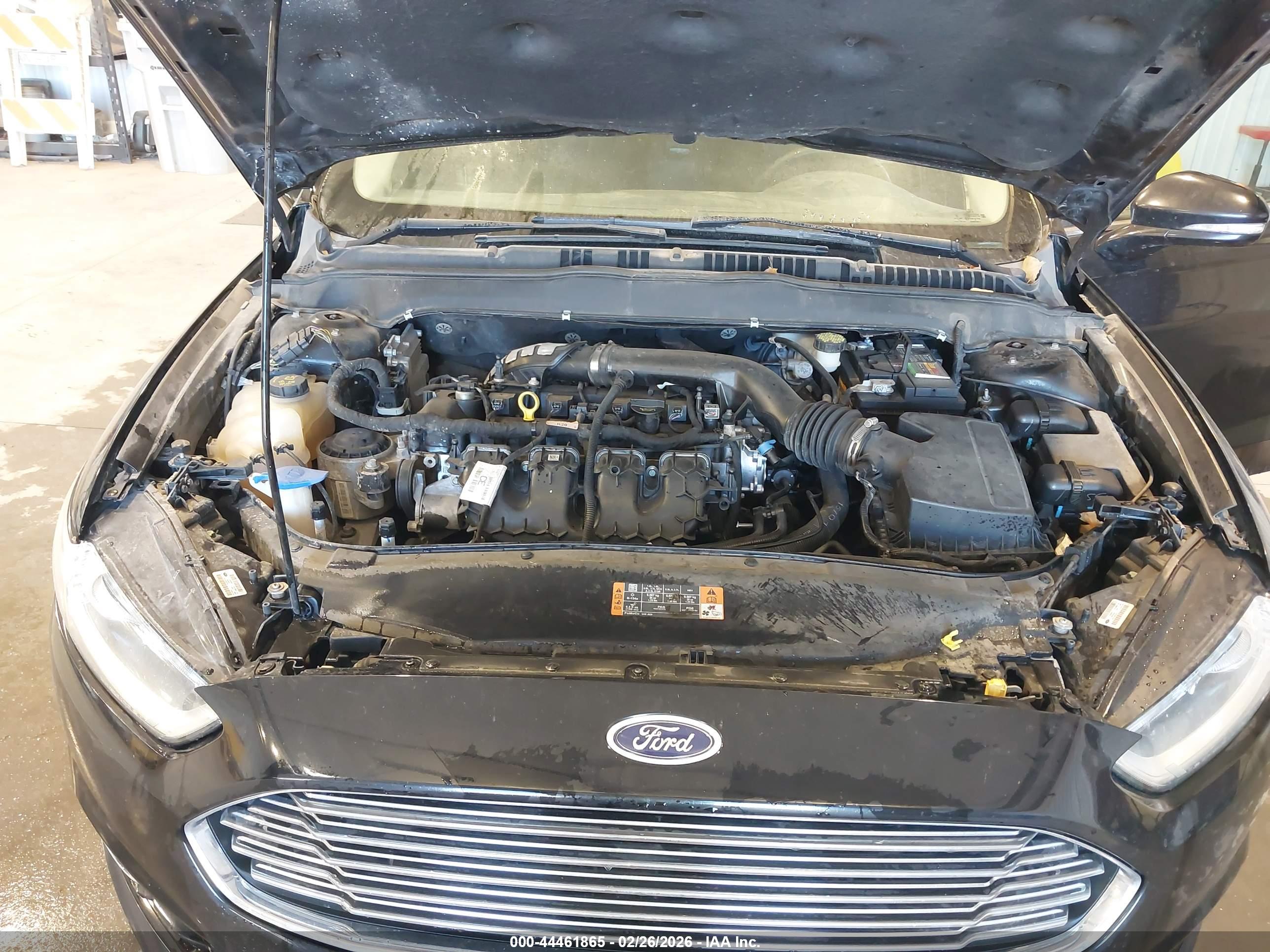 FORD FUSION image 10