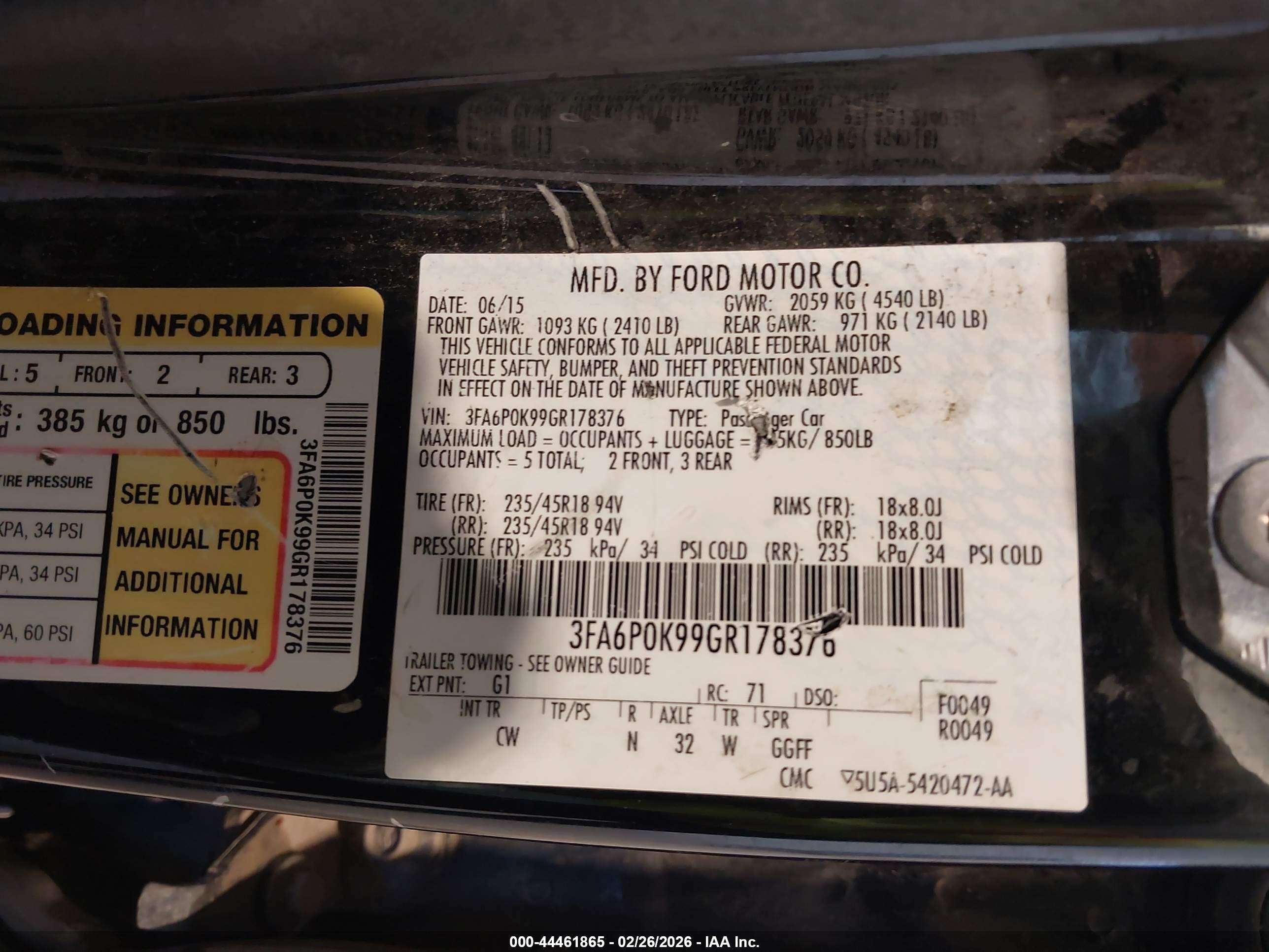 FORD FUSION image 9