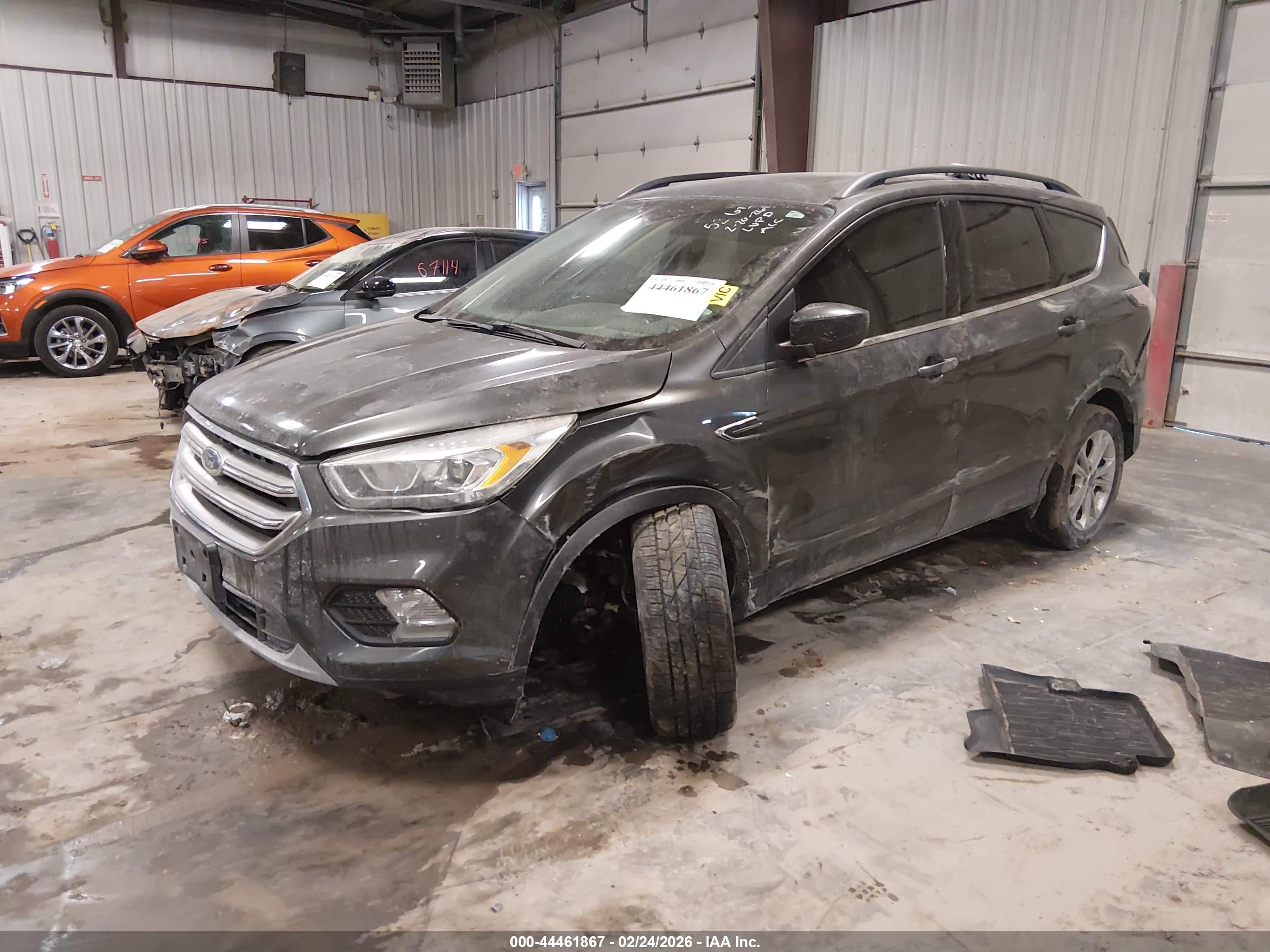 FORD ESCAPE image 2