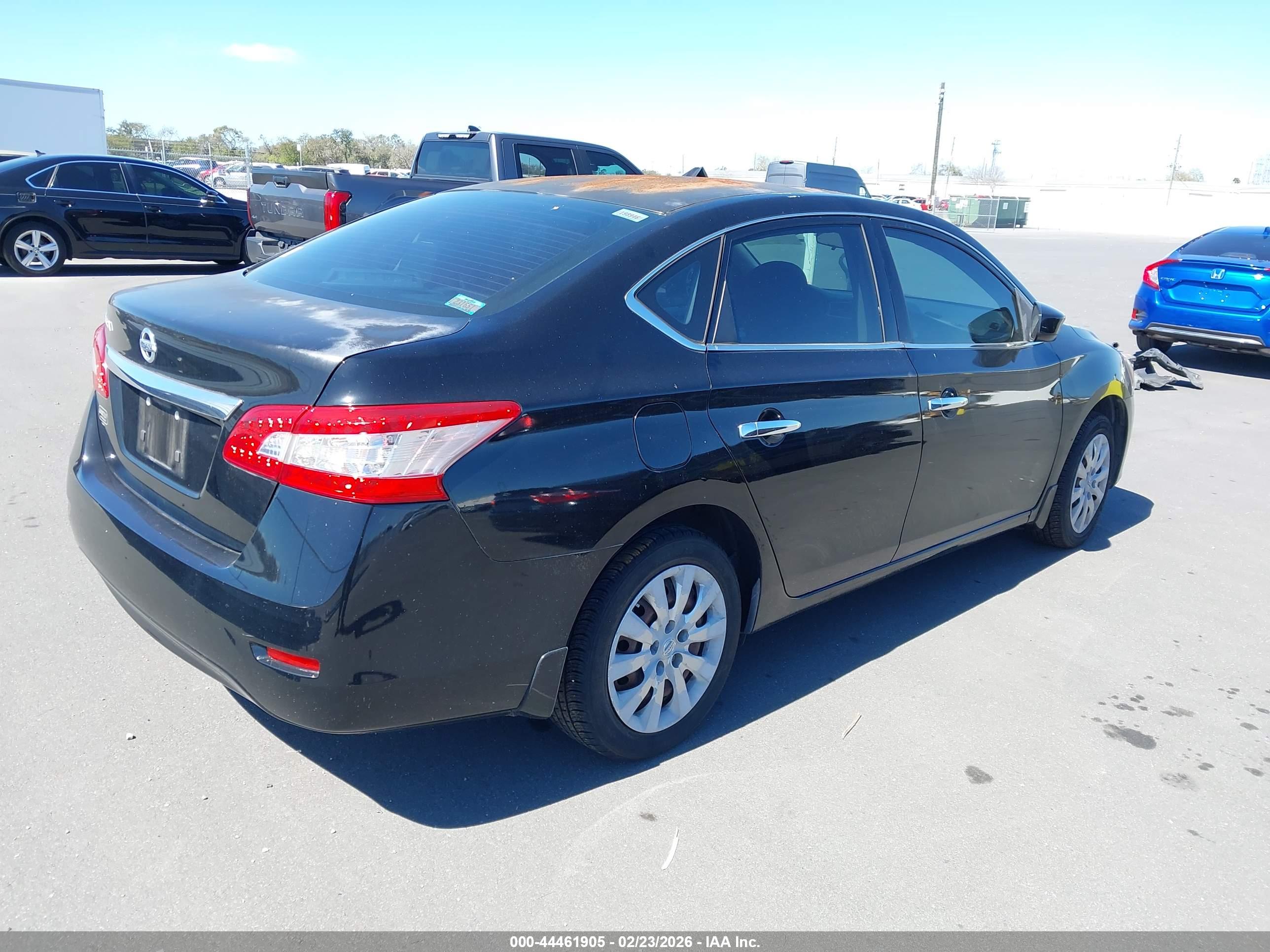 NISSAN SENTRA image 4