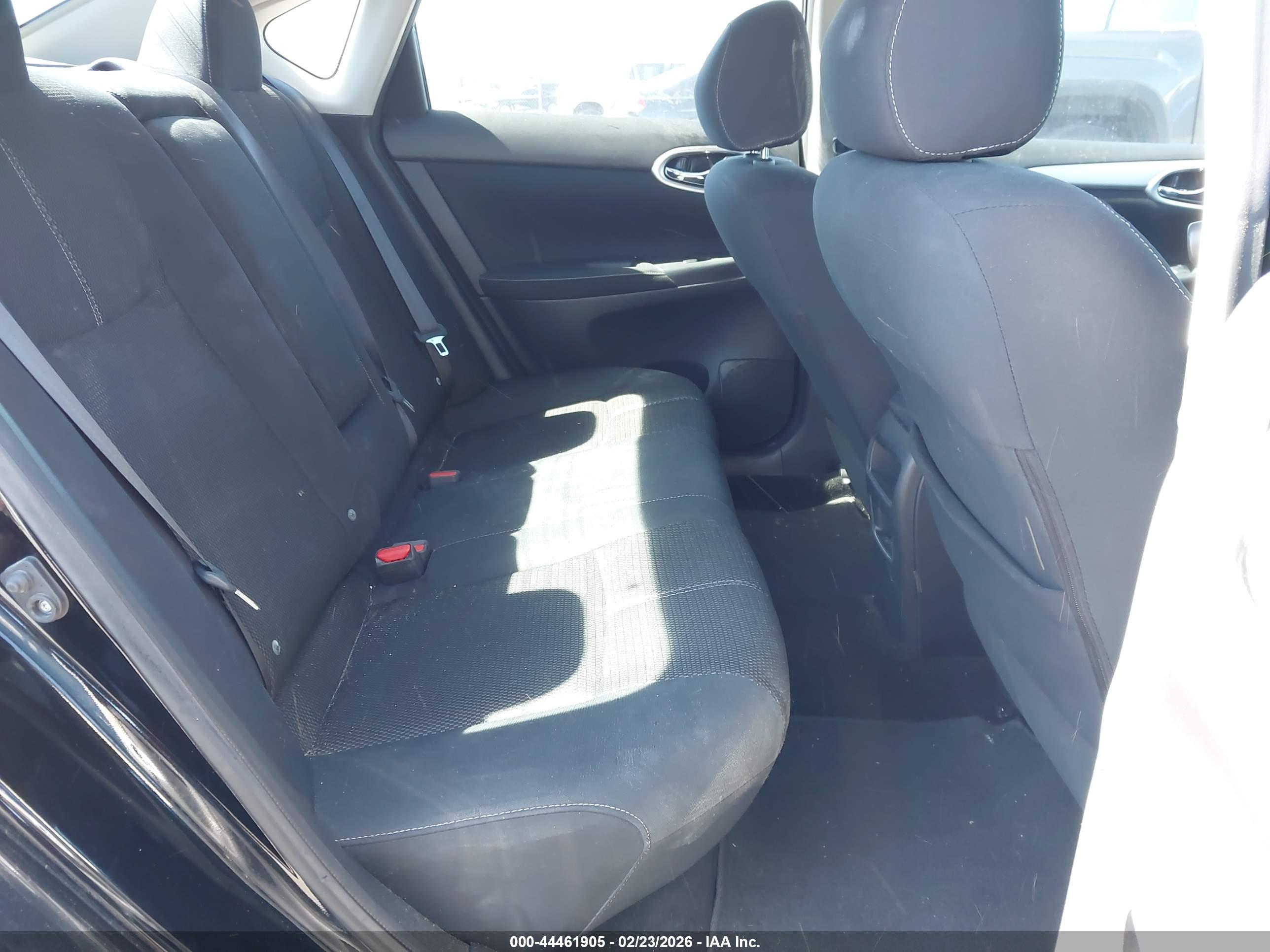 NISSAN SENTRA image 8