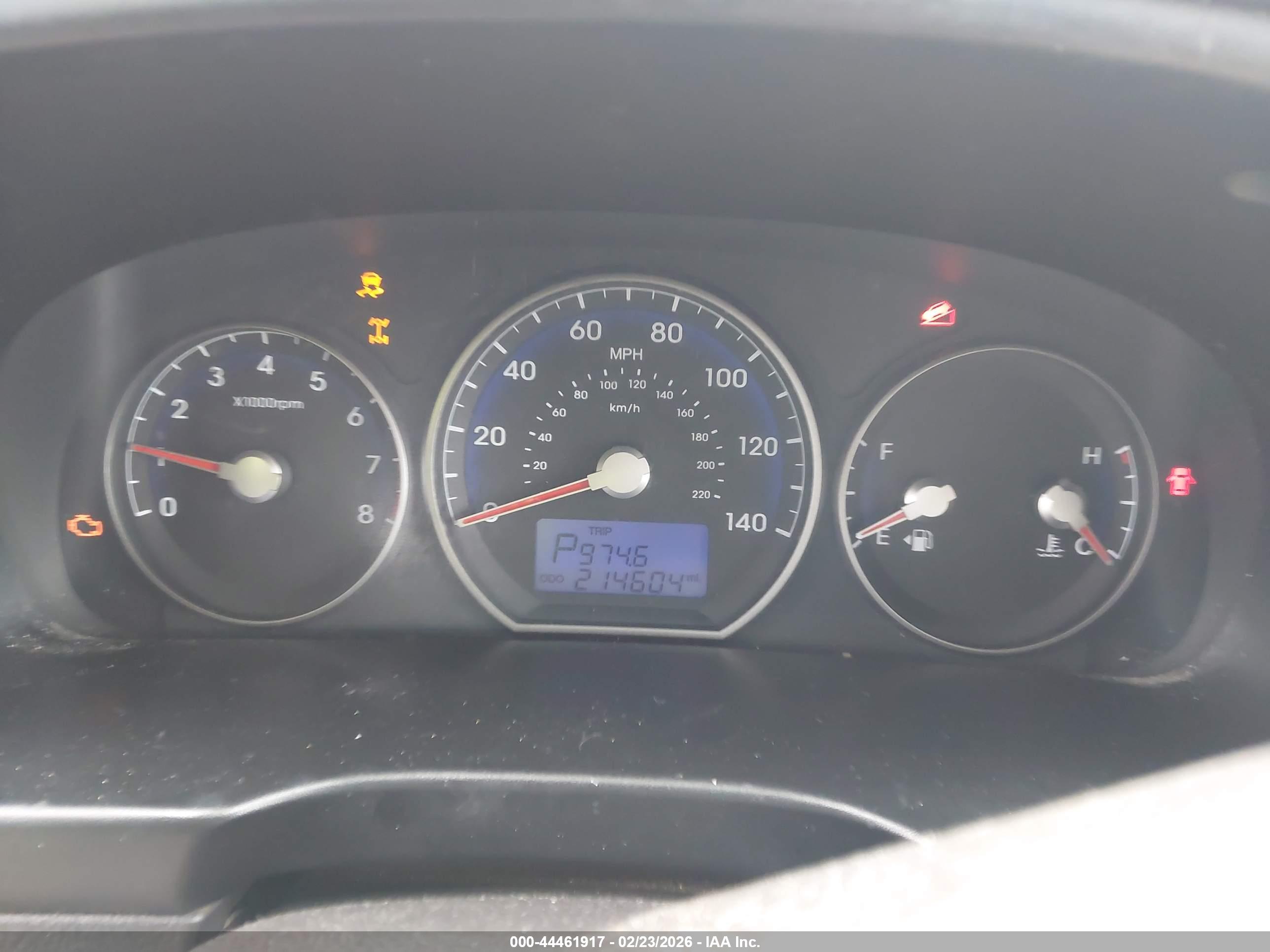 HYUNDAI SANTA image 7