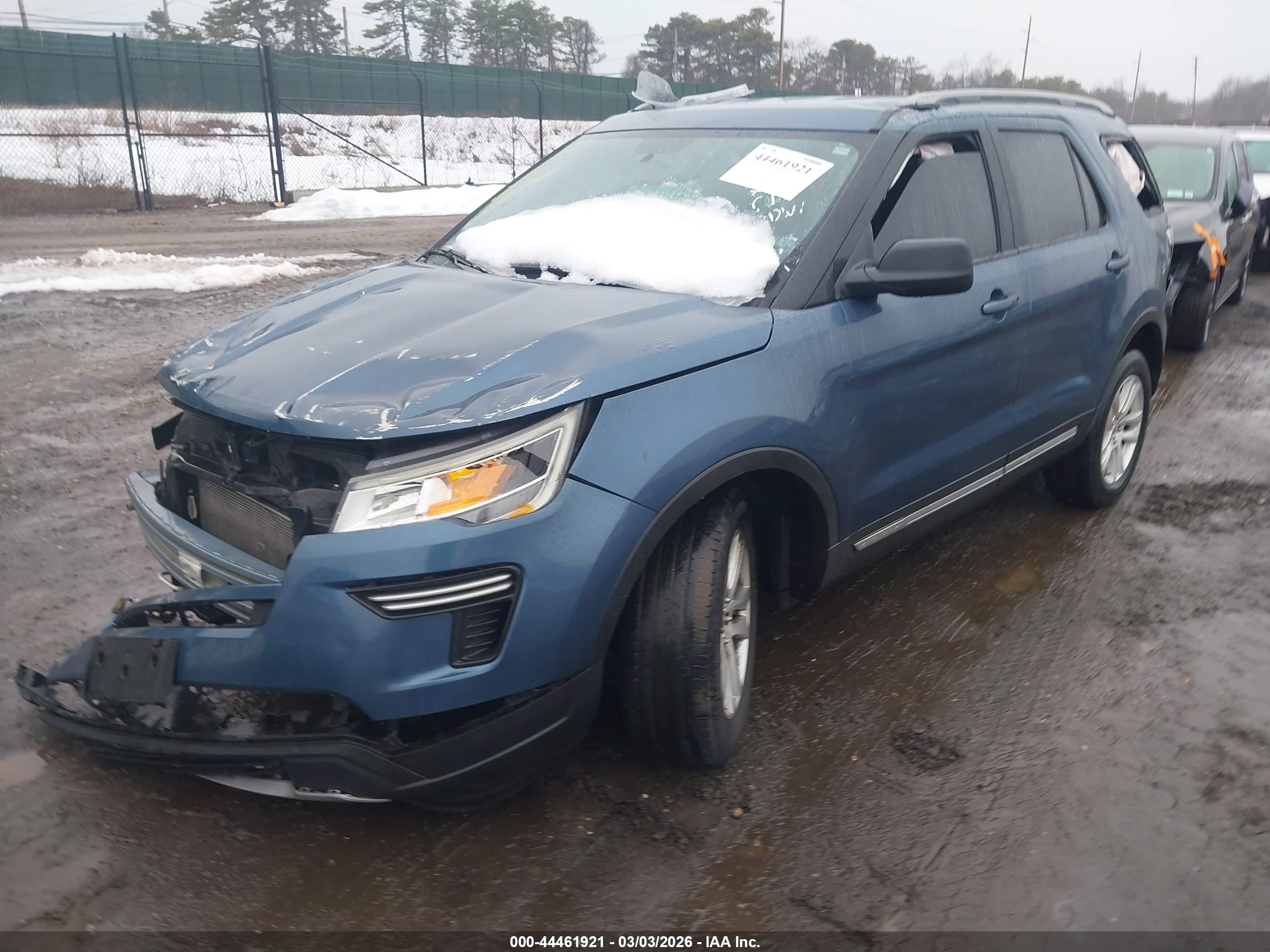 FORD EXPLORER image 2