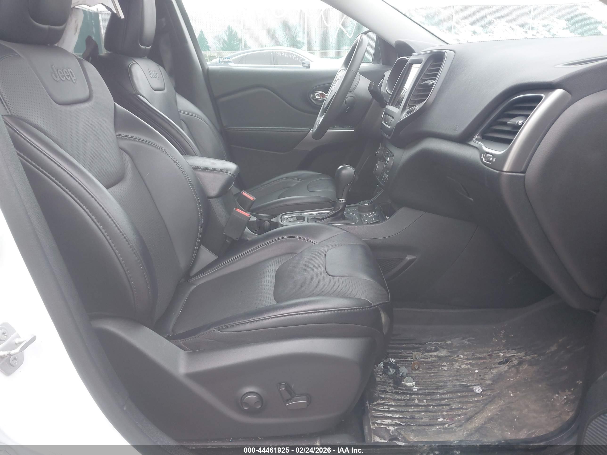 JEEP CHEROKEE image 5