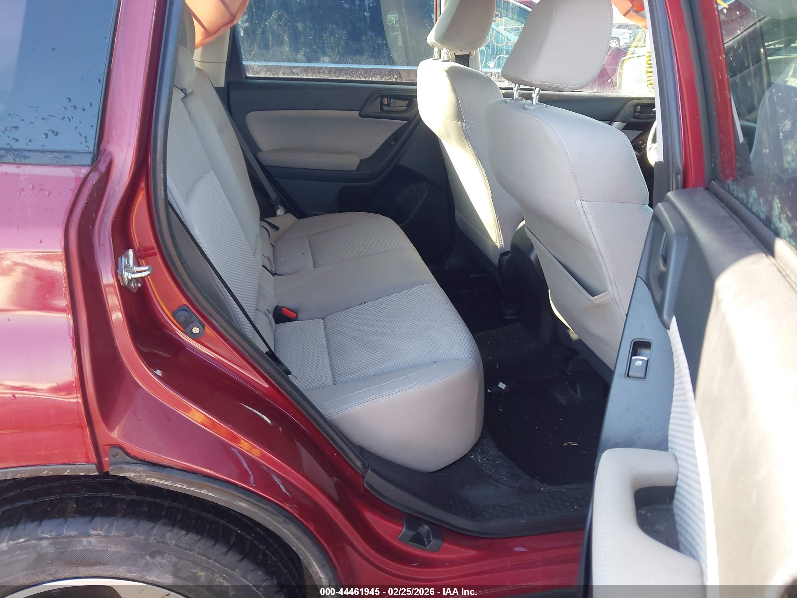SUBARU FORESTER image 8