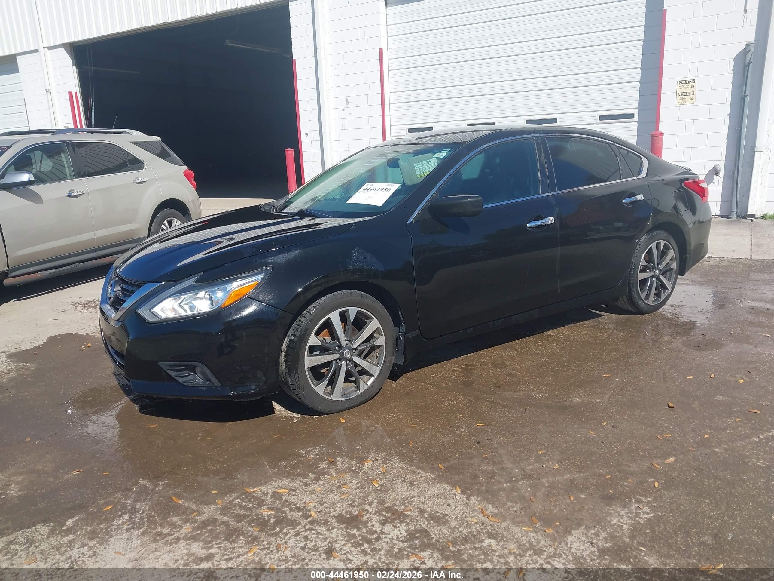 NISSAN ALTIMA image 2