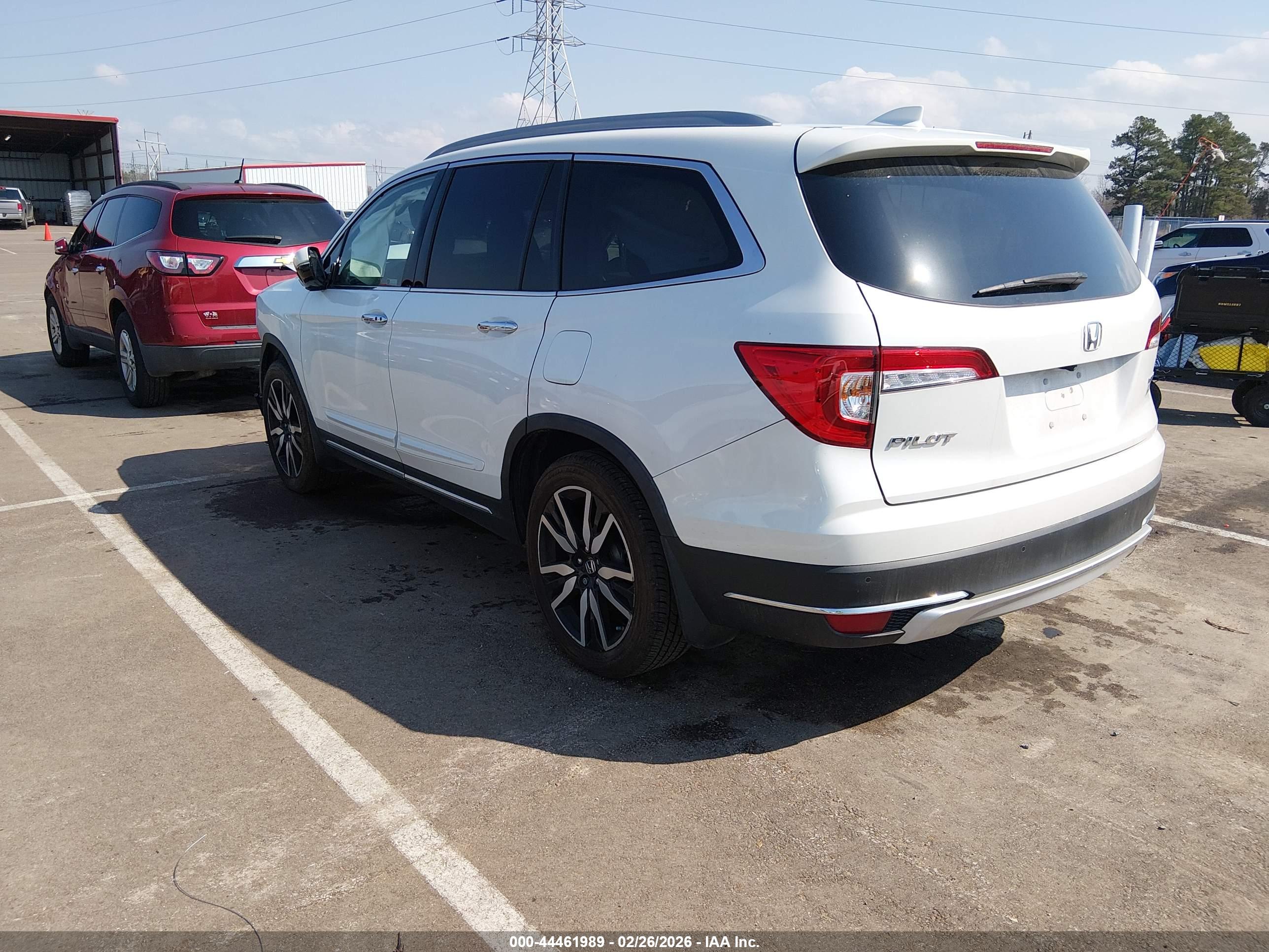 HONDA PILOT image 3