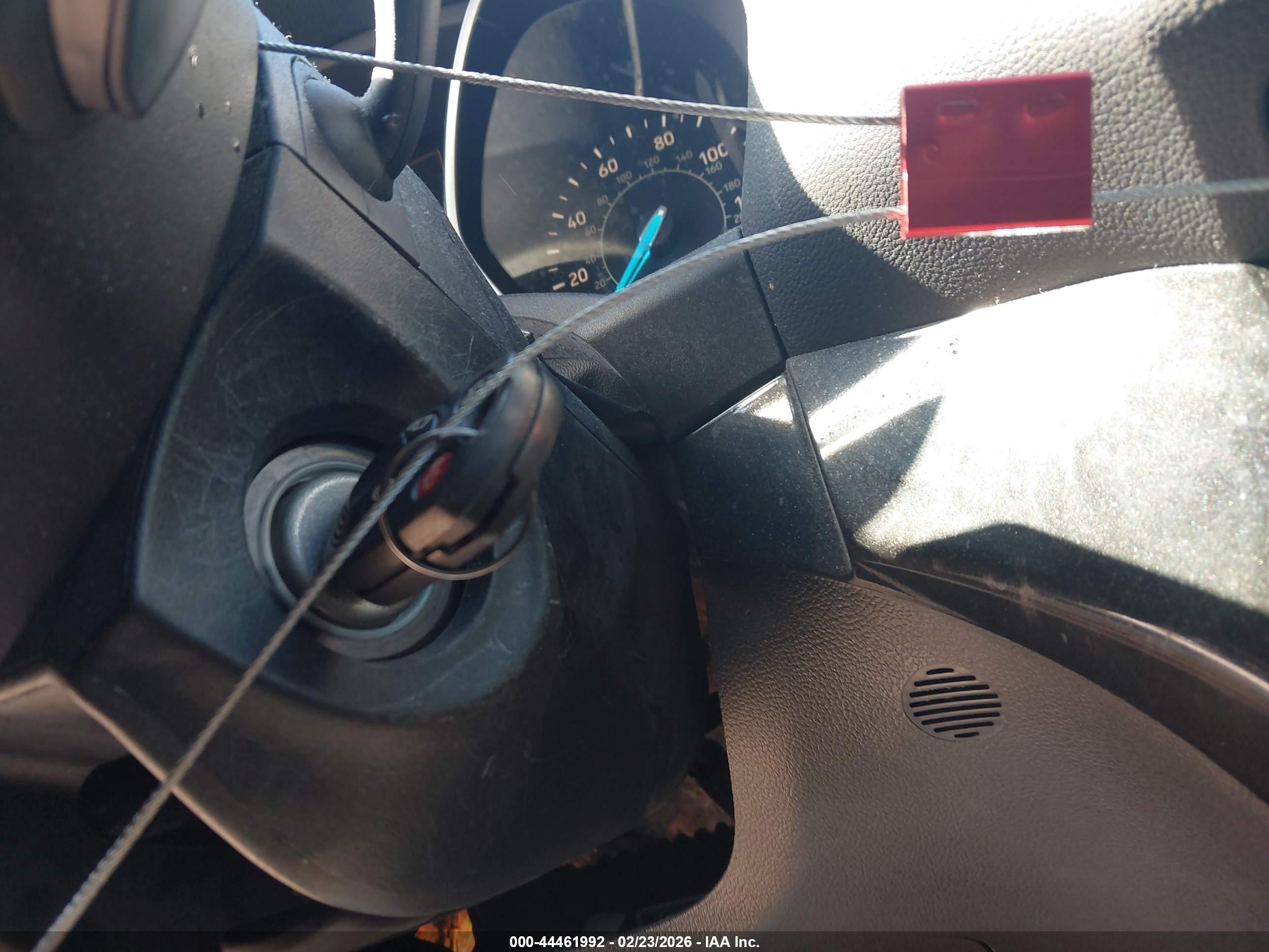 FORD ESCAPE image 11
