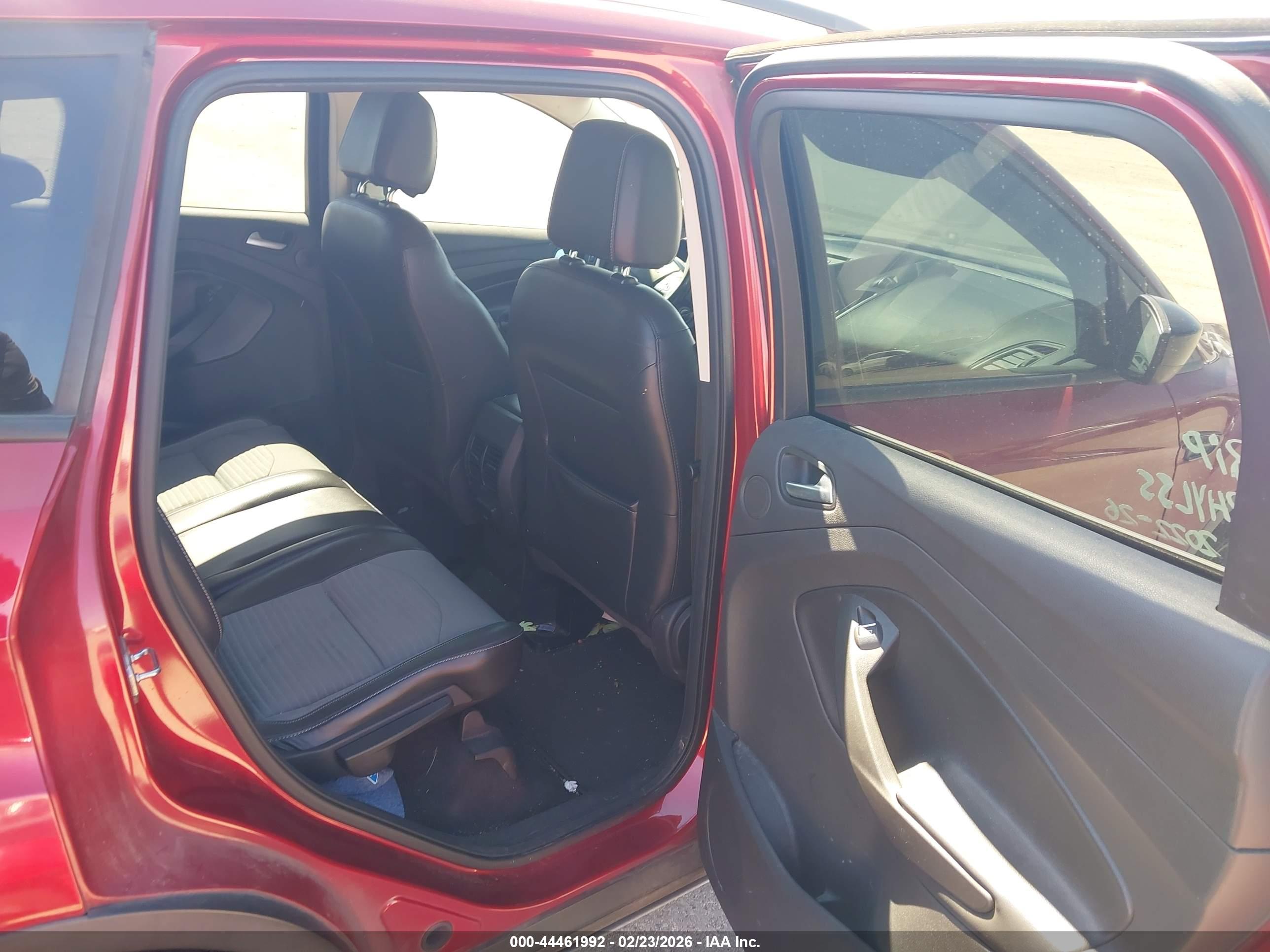 FORD ESCAPE image 8