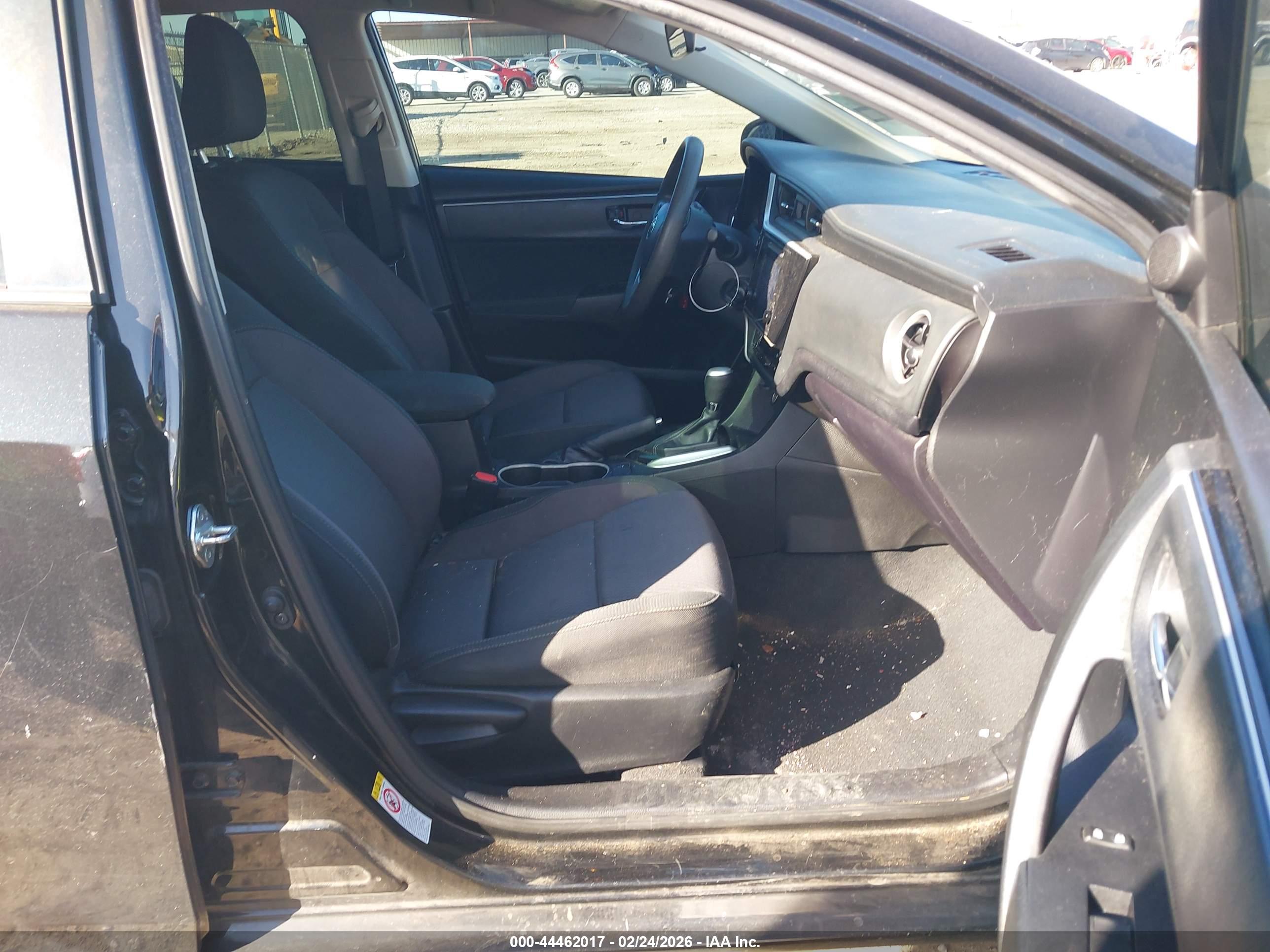 TOYOTA COROLLA image 5