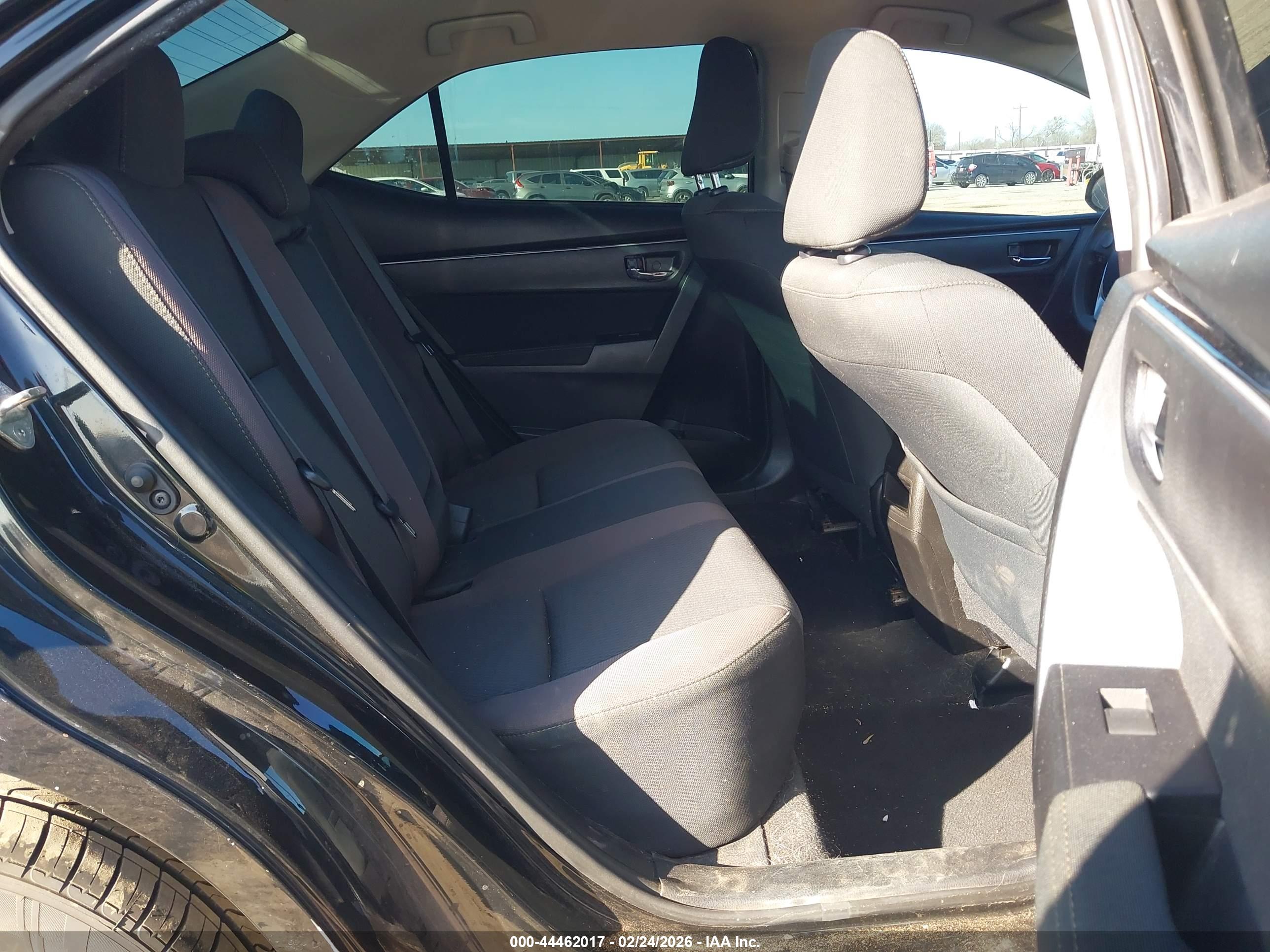 TOYOTA COROLLA image 8