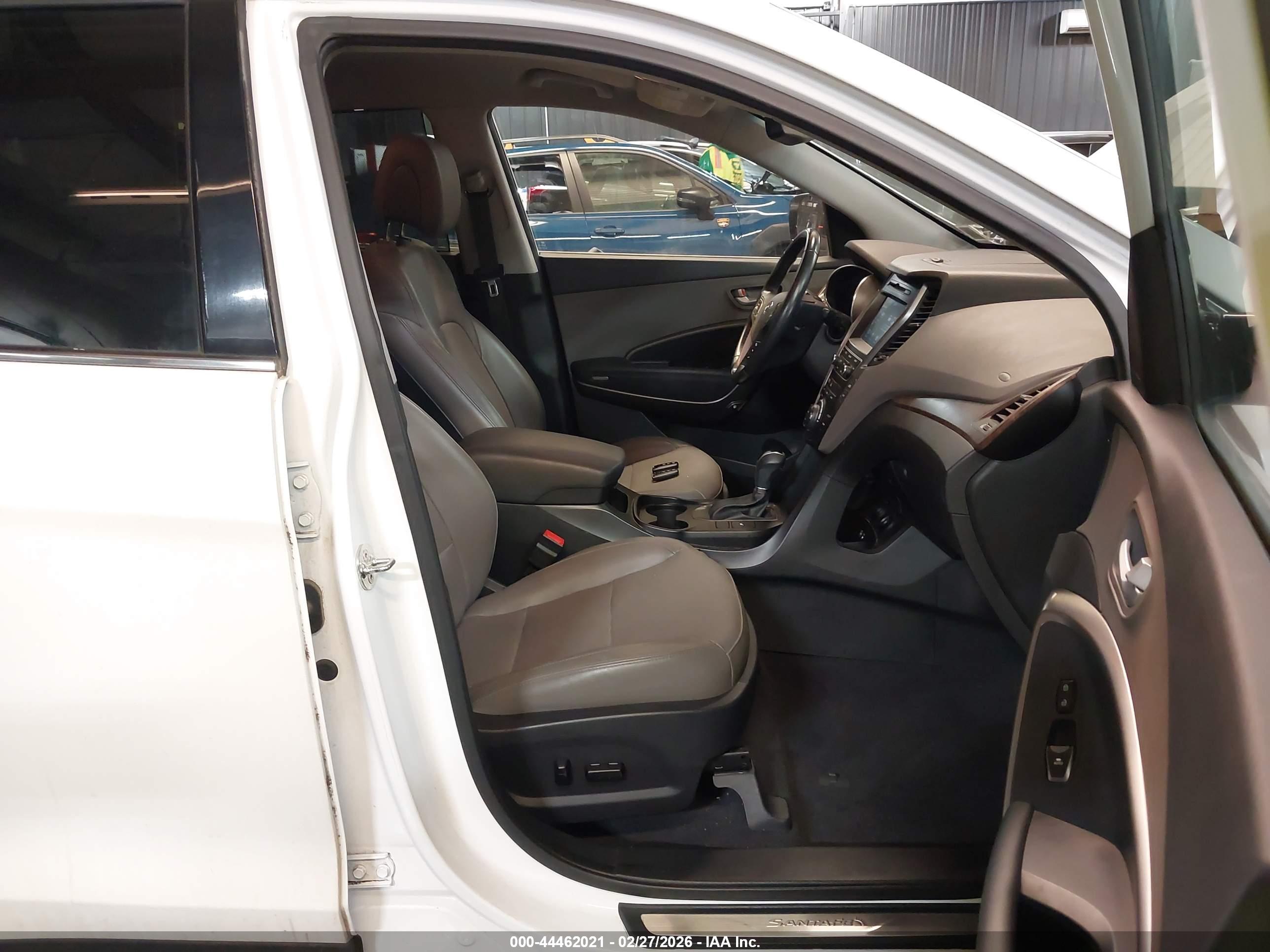 HYUNDAI SANTA image 5