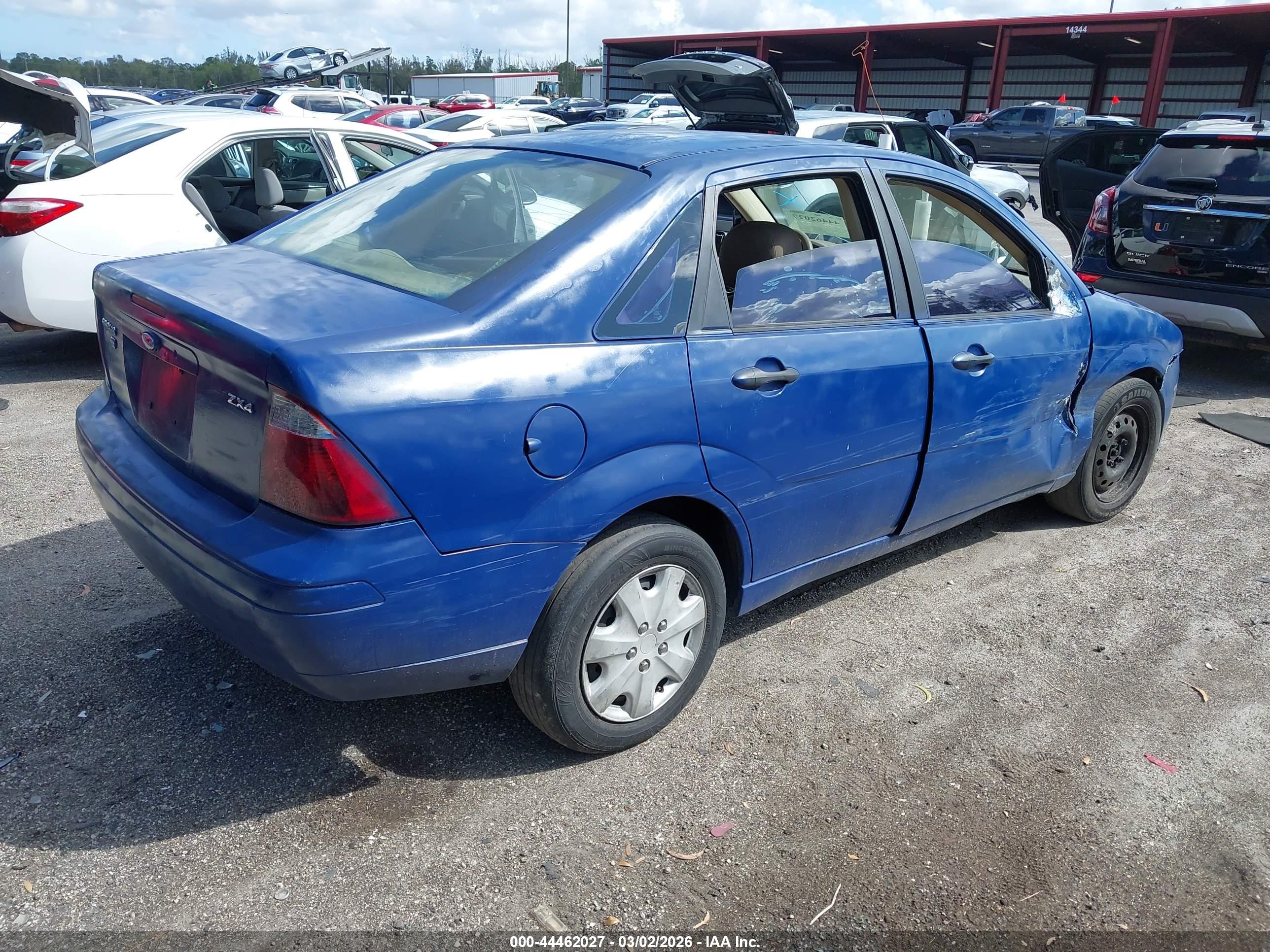 FORD FOCUS image 4