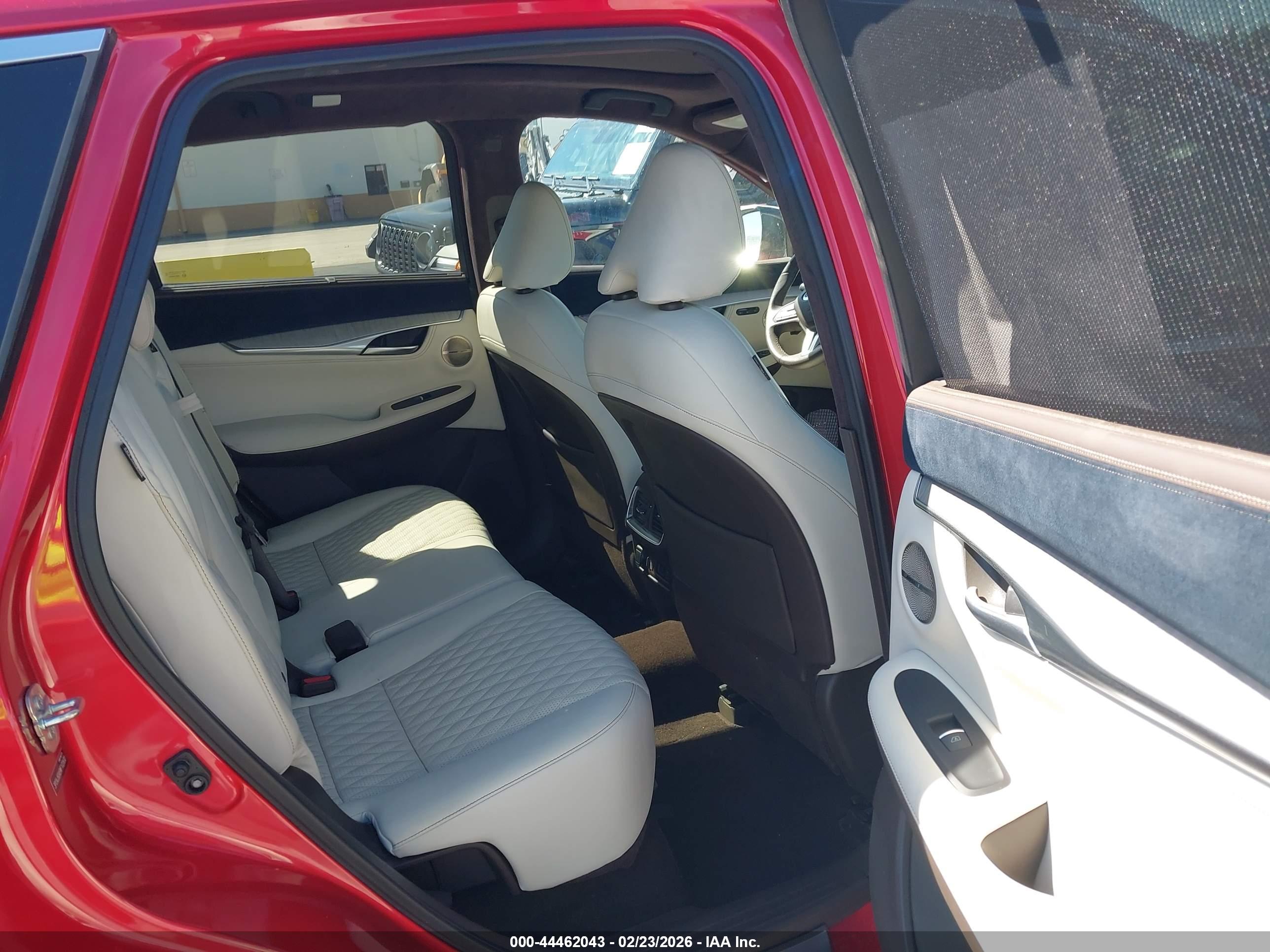 INFINITI QX50 image 8