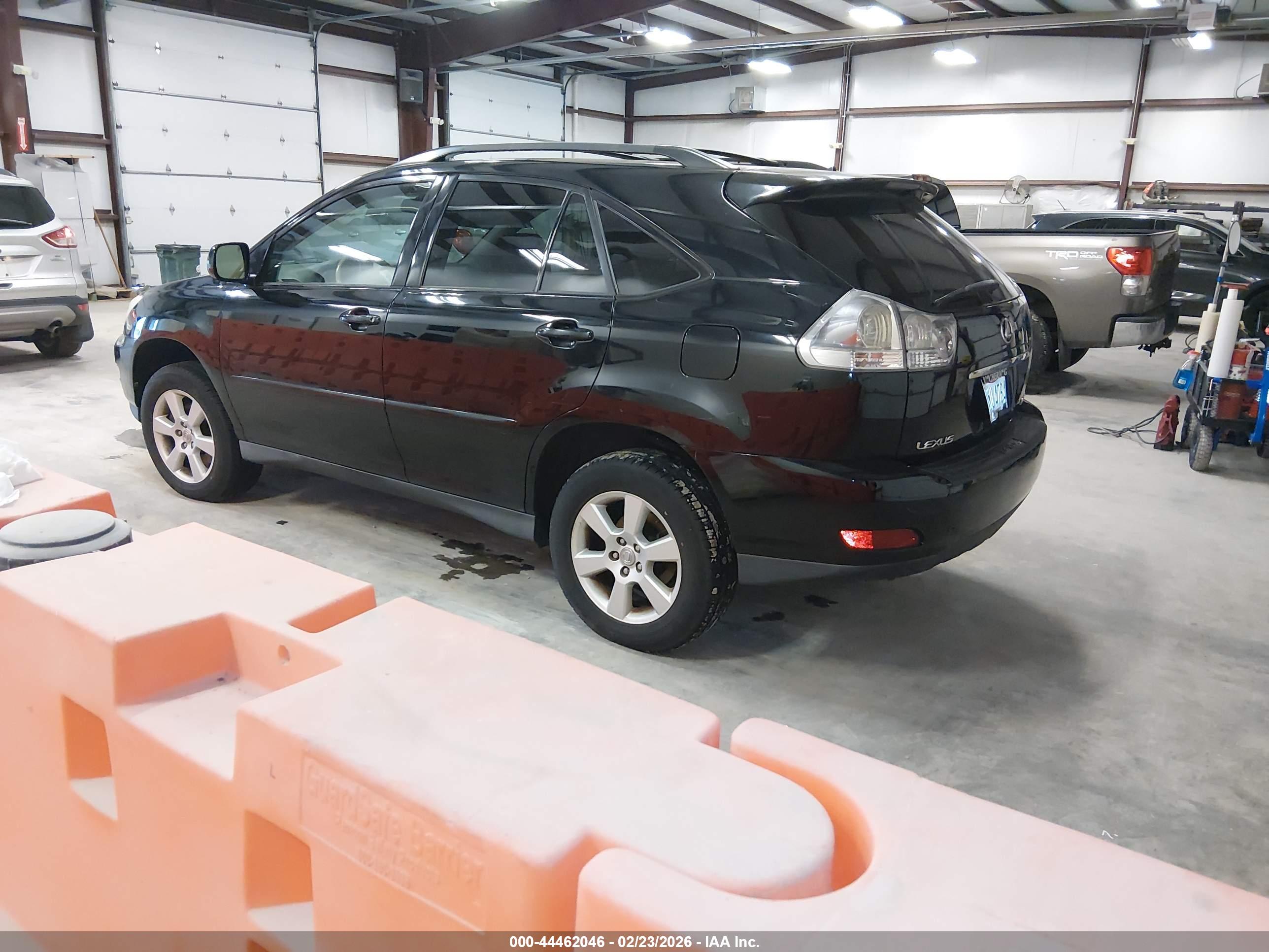 LEXUS RX image 3