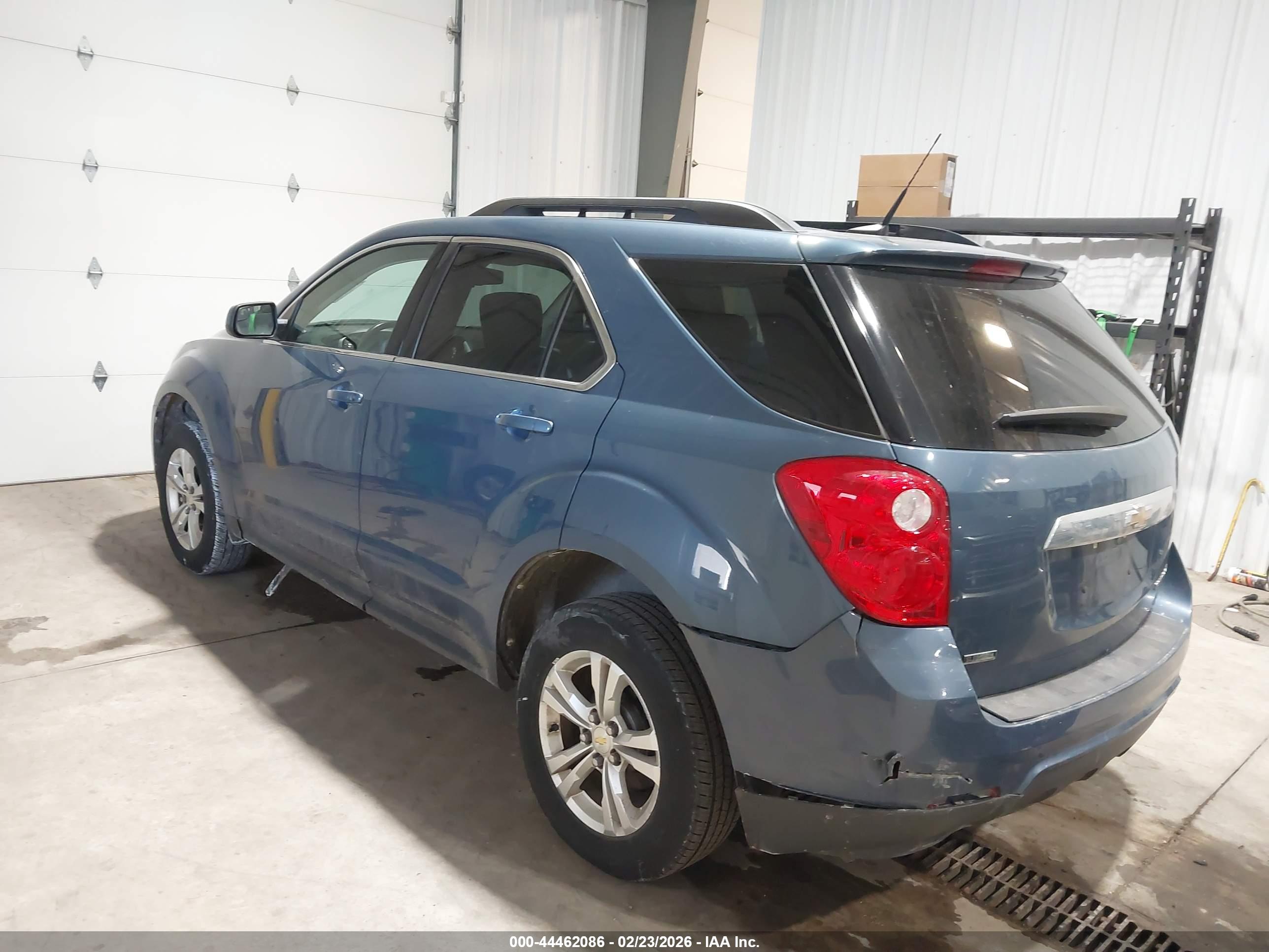 CHEVROLET EQUINOX image 3