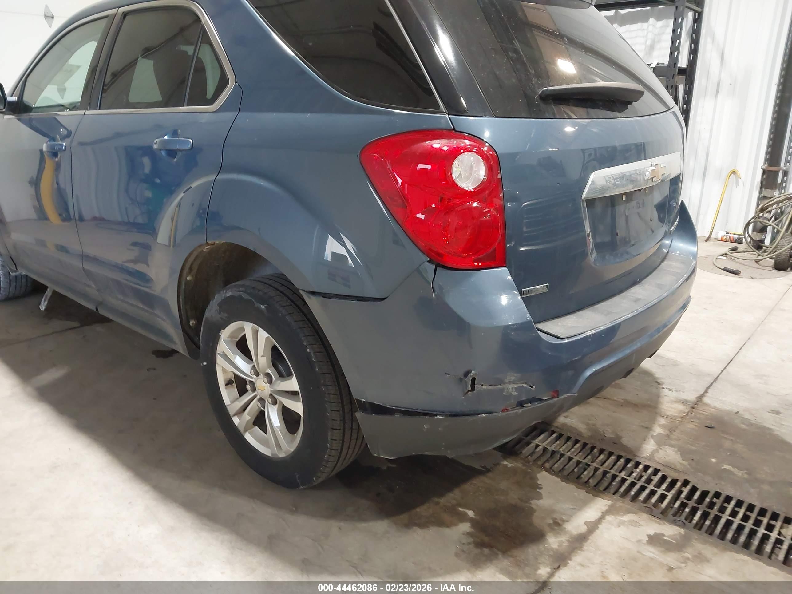 CHEVROLET EQUINOX image 6