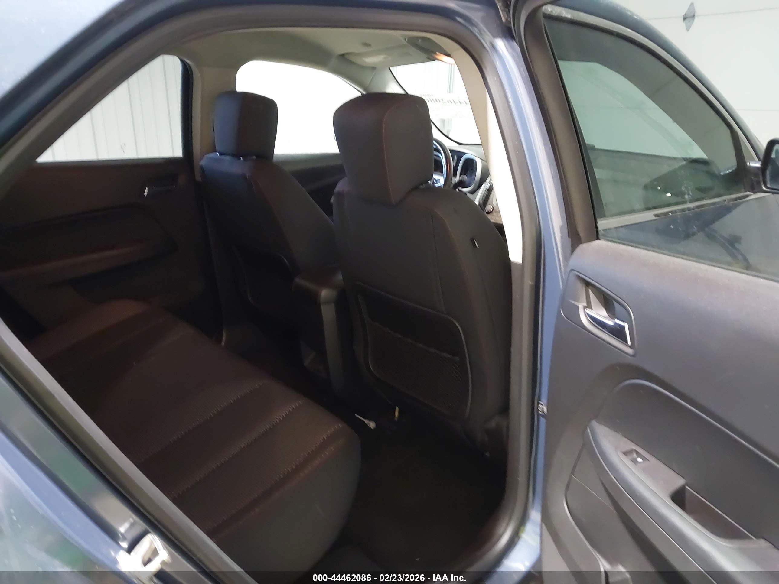 CHEVROLET EQUINOX image 8