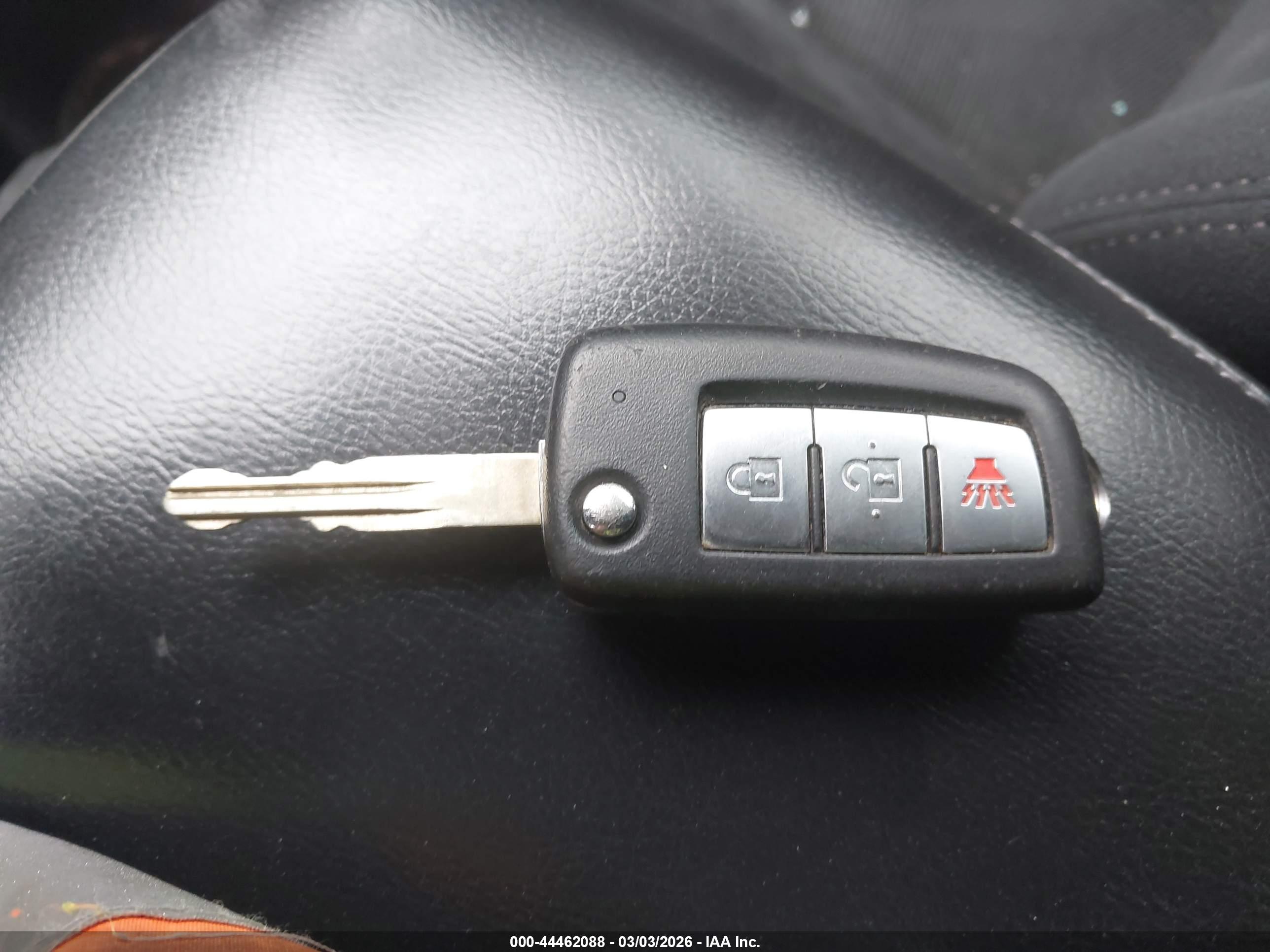 NISSAN ROGUE image 11