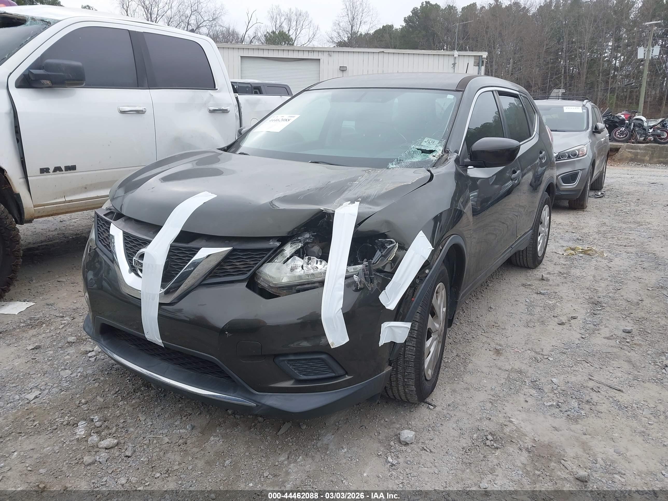 NISSAN ROGUE image 2