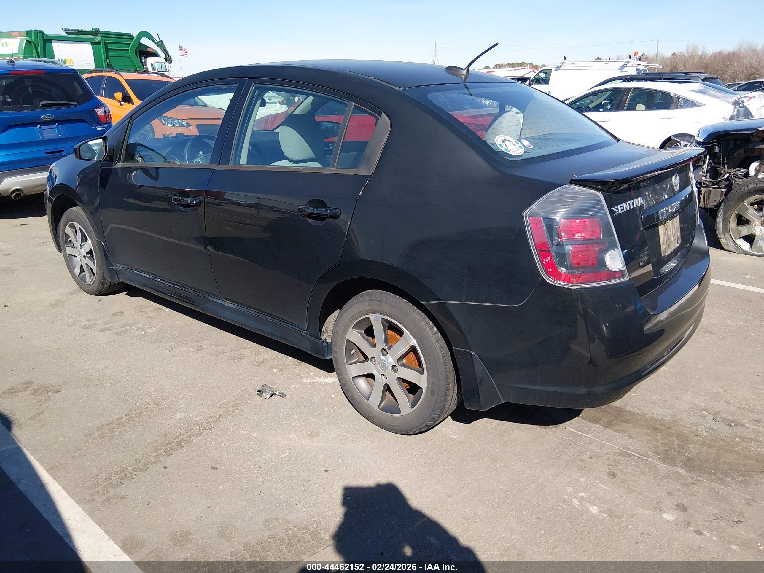 NISSAN SENTRA image 3