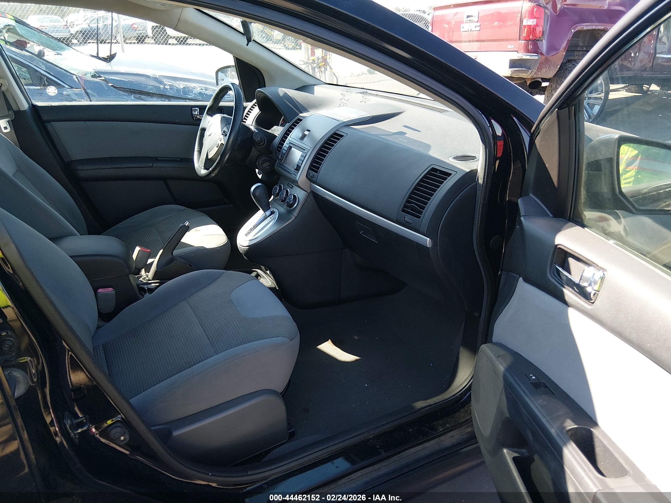 NISSAN SENTRA image 5