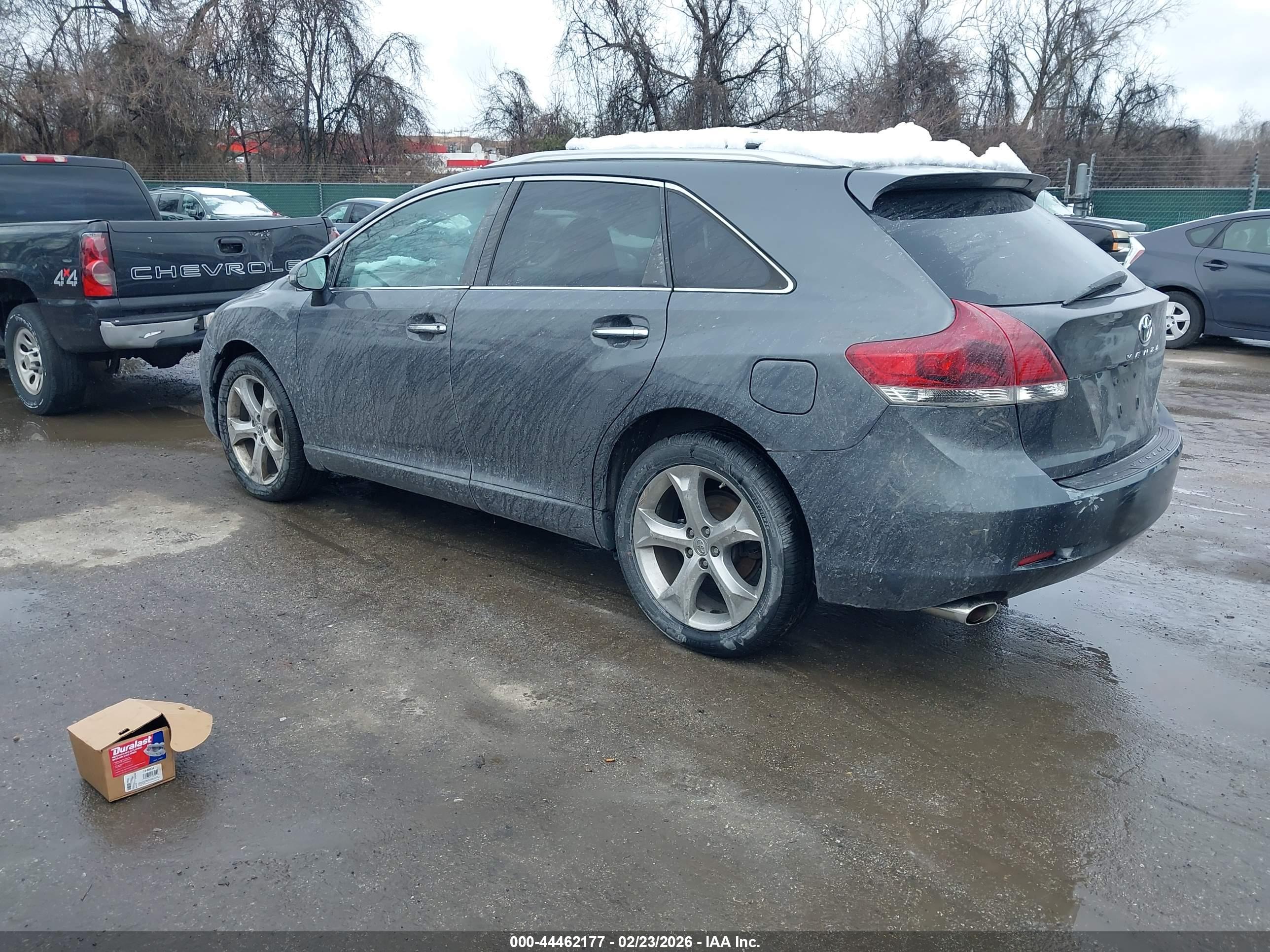 TOYOTA VENZA image 3