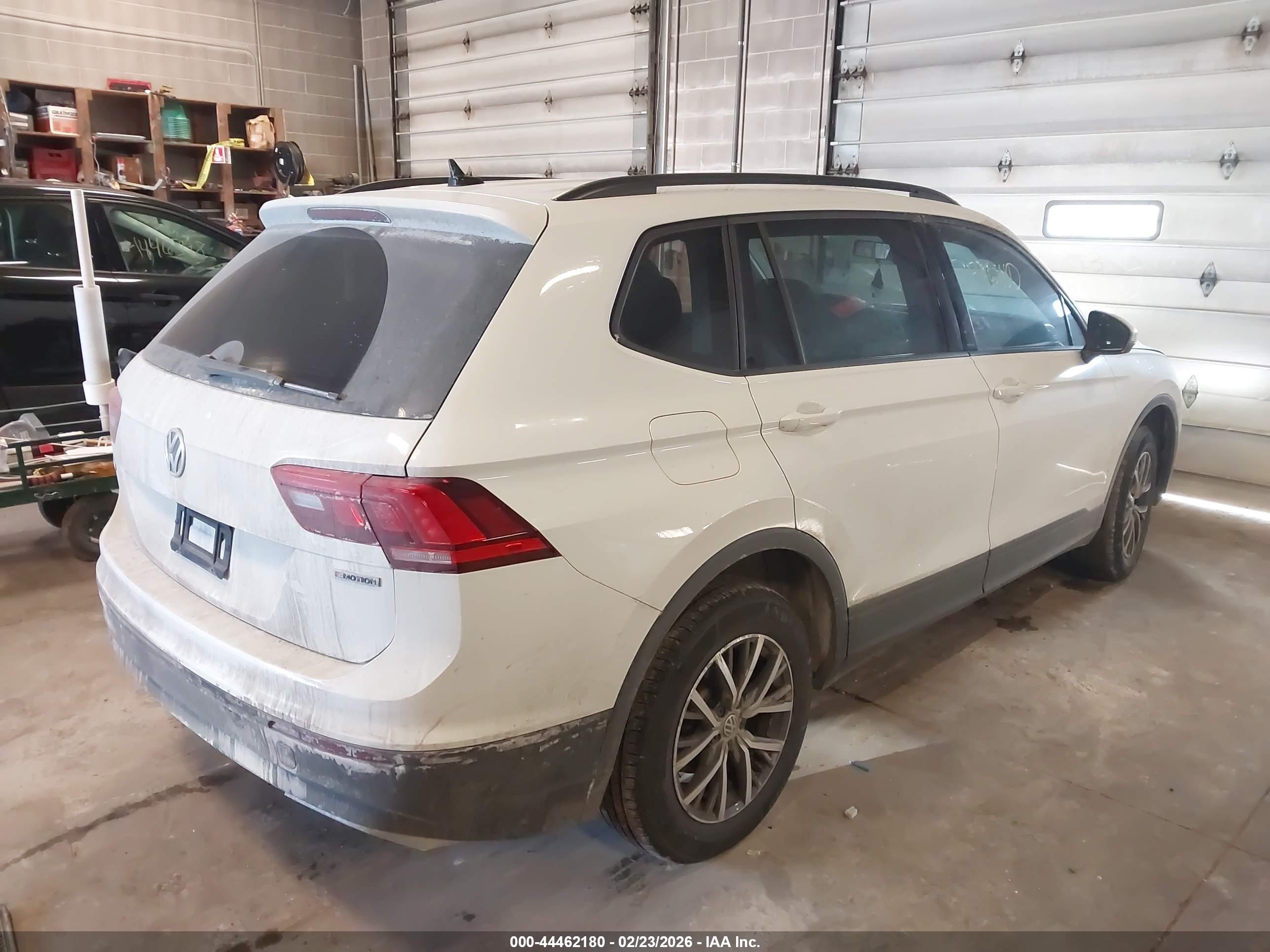 VOLKSWAGEN TIGUAN image 4
