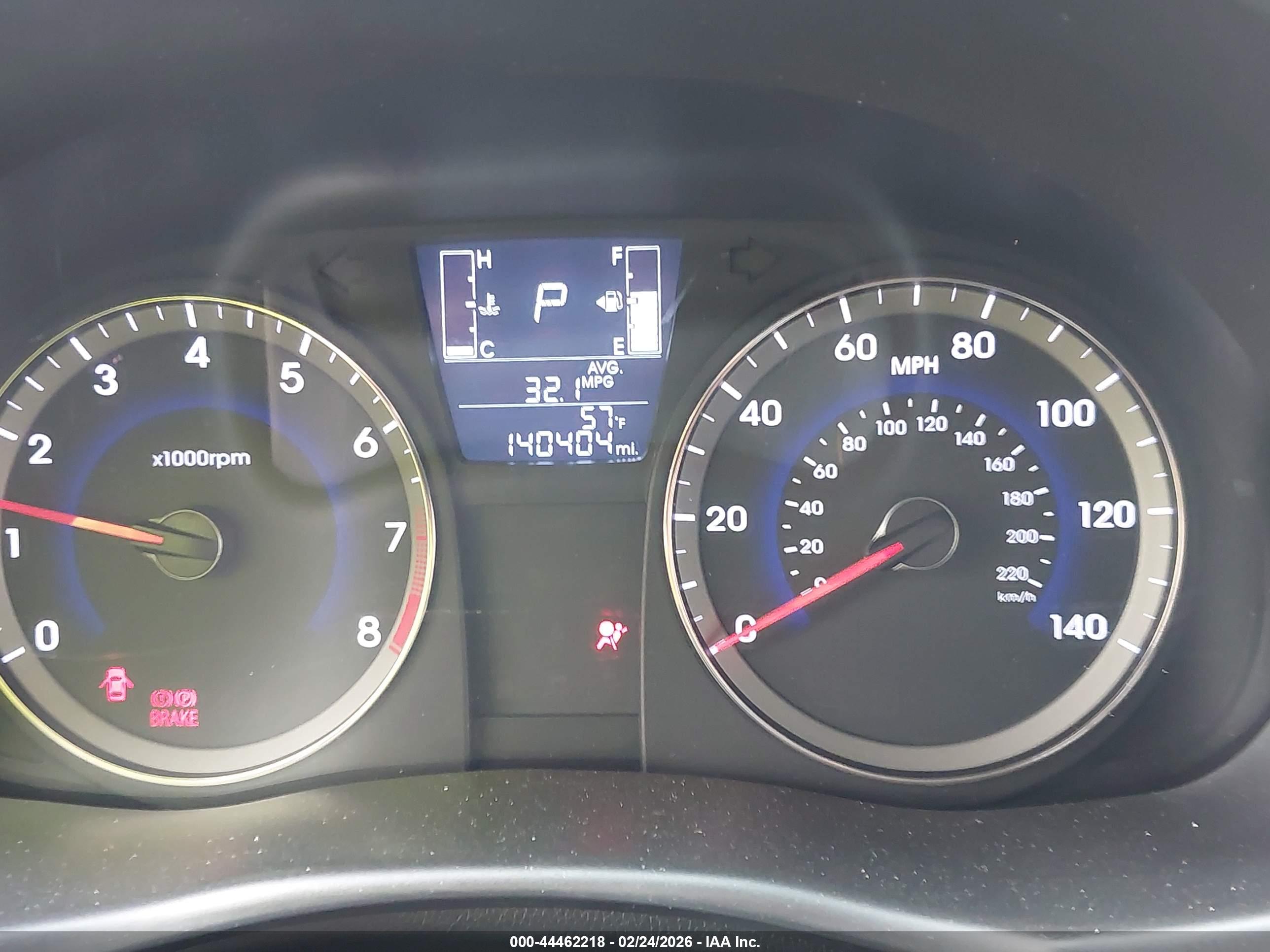 HYUNDAI ACCENT image 7