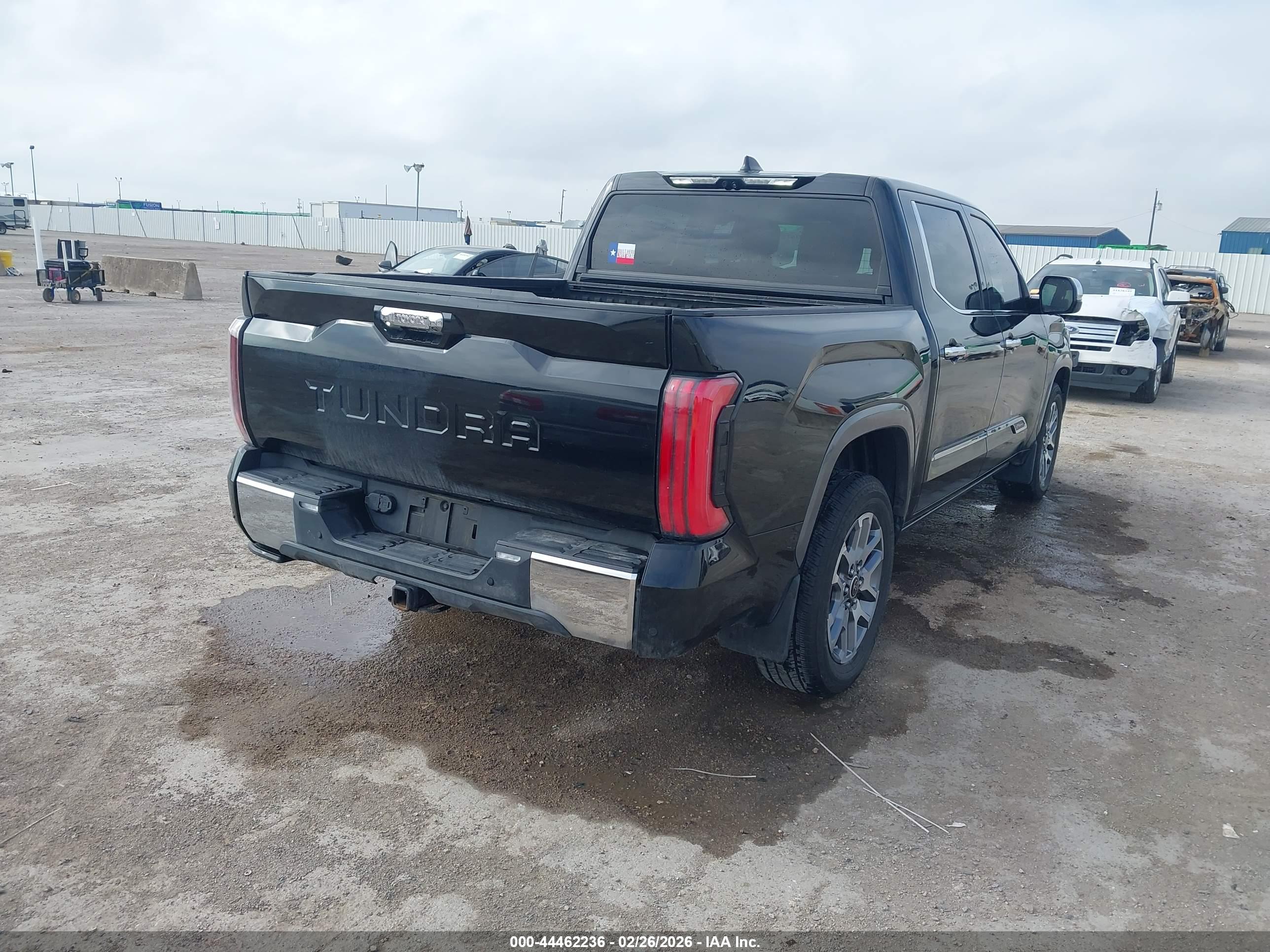 TOYOTA TUNDRA image 4