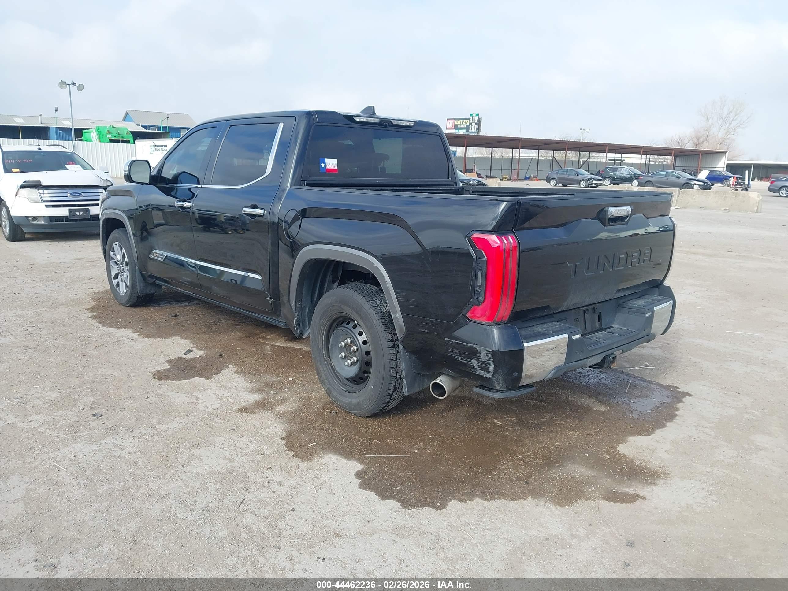 TOYOTA TUNDRA image 6