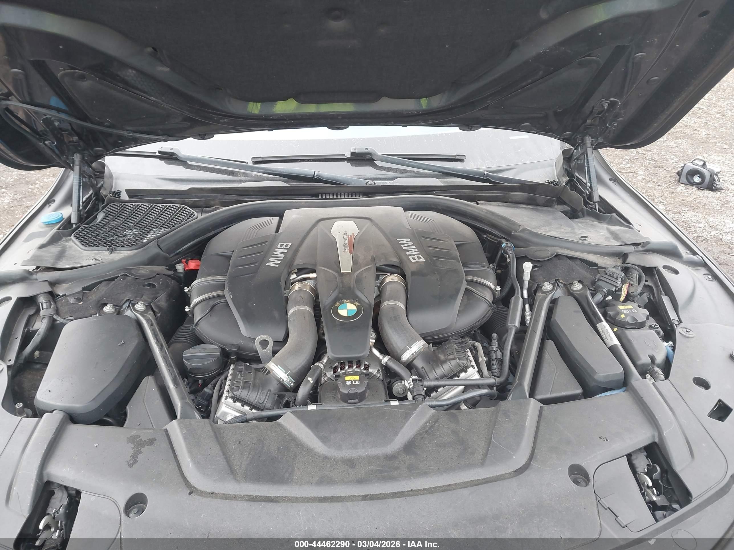 BMW 750I image 10