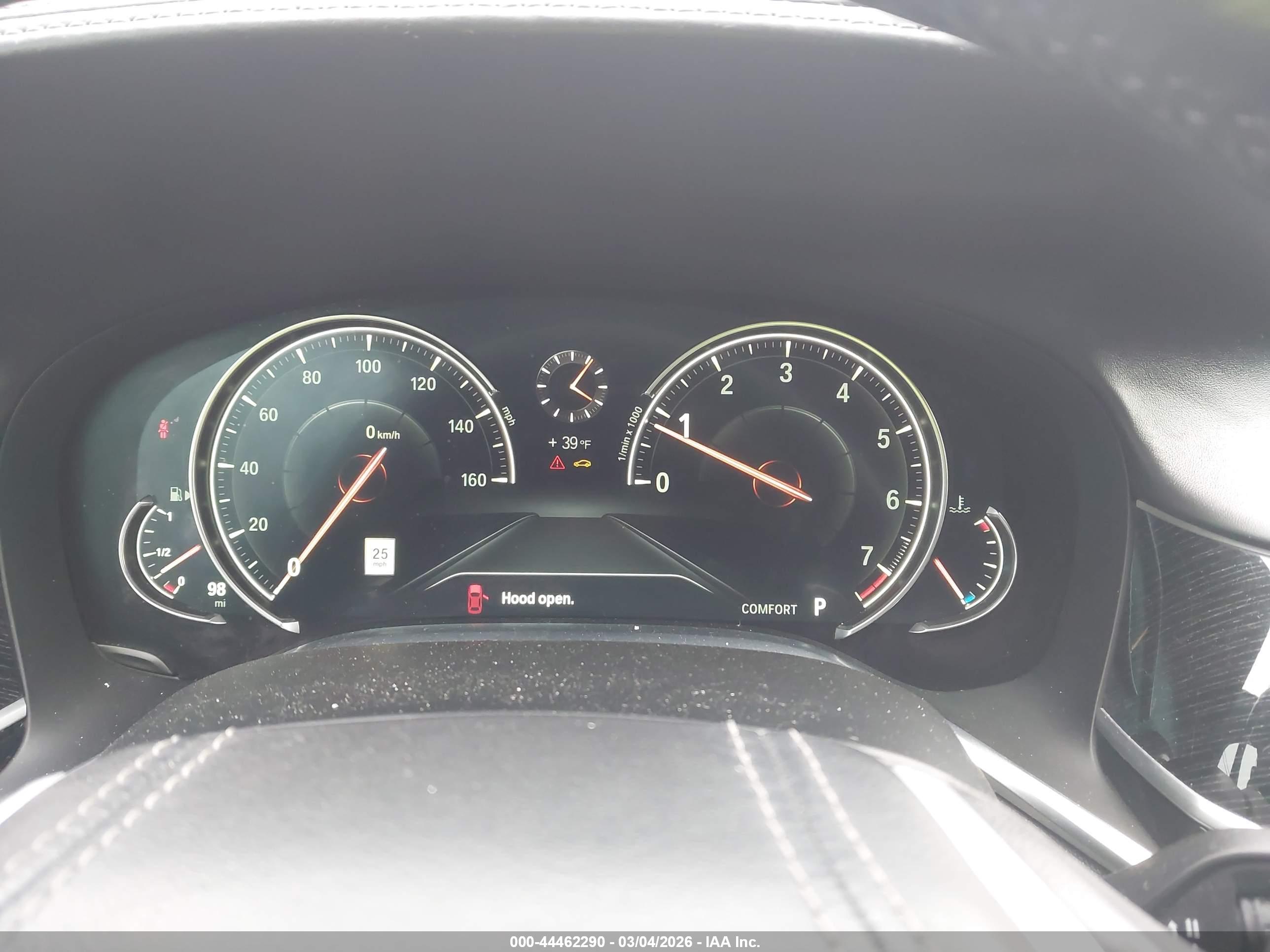 BMW 750I image 7